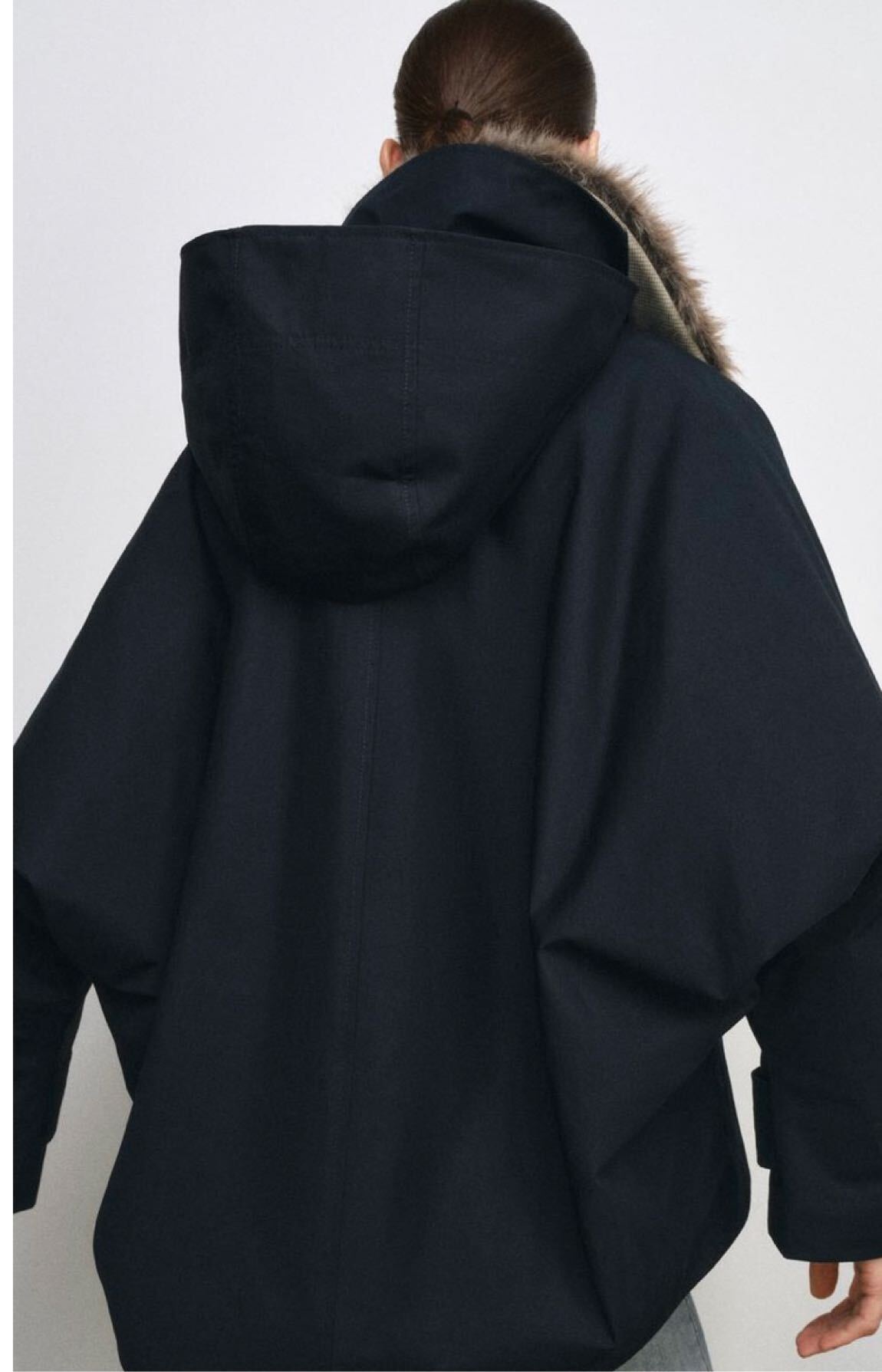 Zara Lacivert Kapüşonlu Mont — görsel 7/10