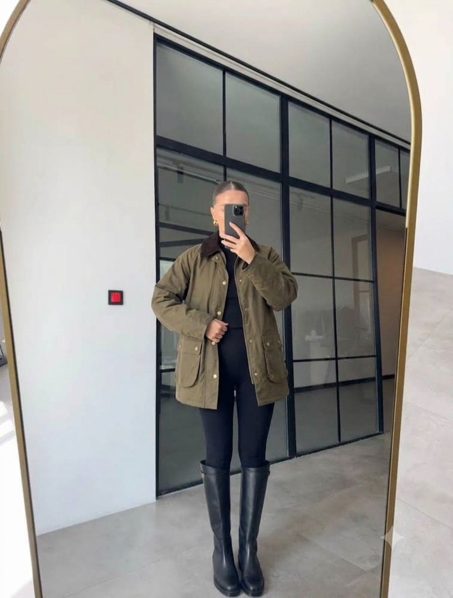 Kadife Yakalı Parka — görsel 5/13