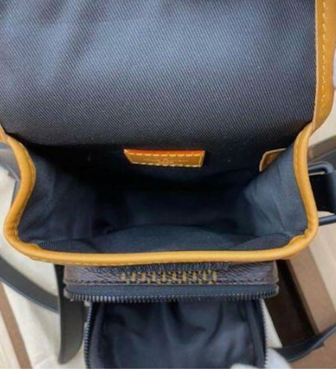 Louis Vuitton Omuz Çantası — görsel 7/7