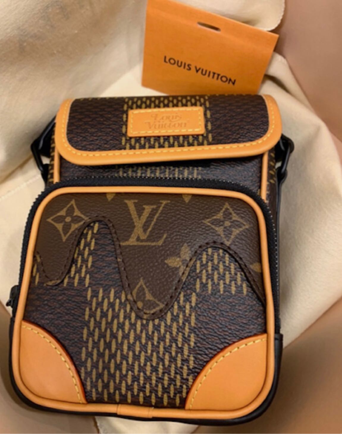 Louis Vuitton Omuz Çantası — görsel 3/7