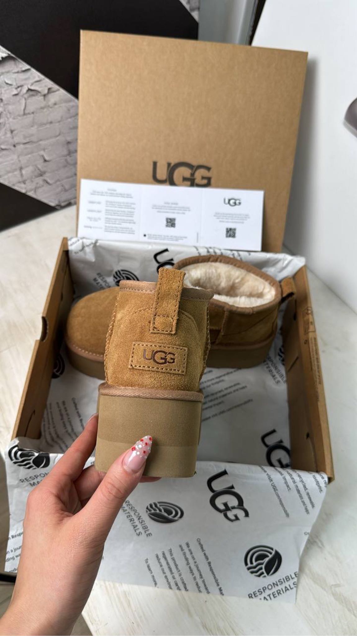 Ugg ultra mini platform chestnut — görsel 3/6