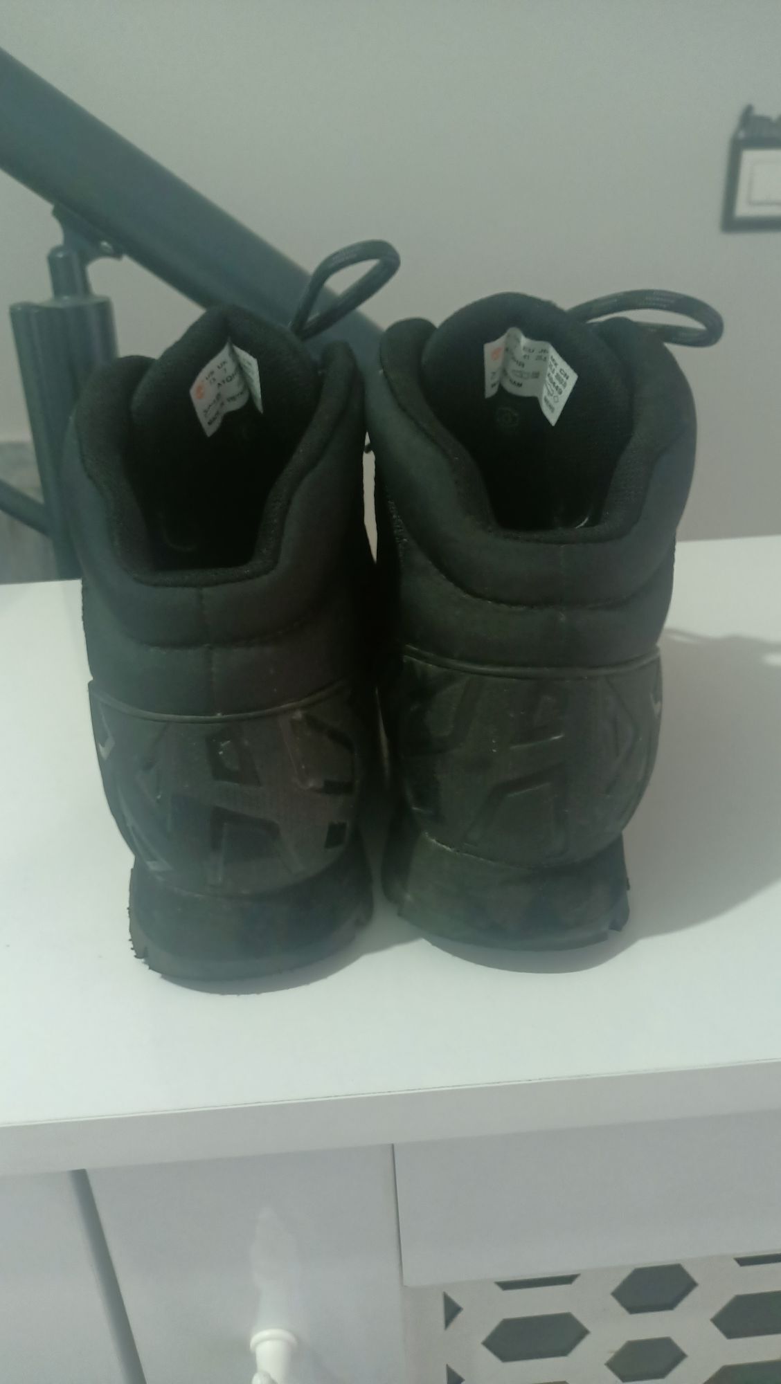 Siyah Outdoor Bot — görsel 3/6