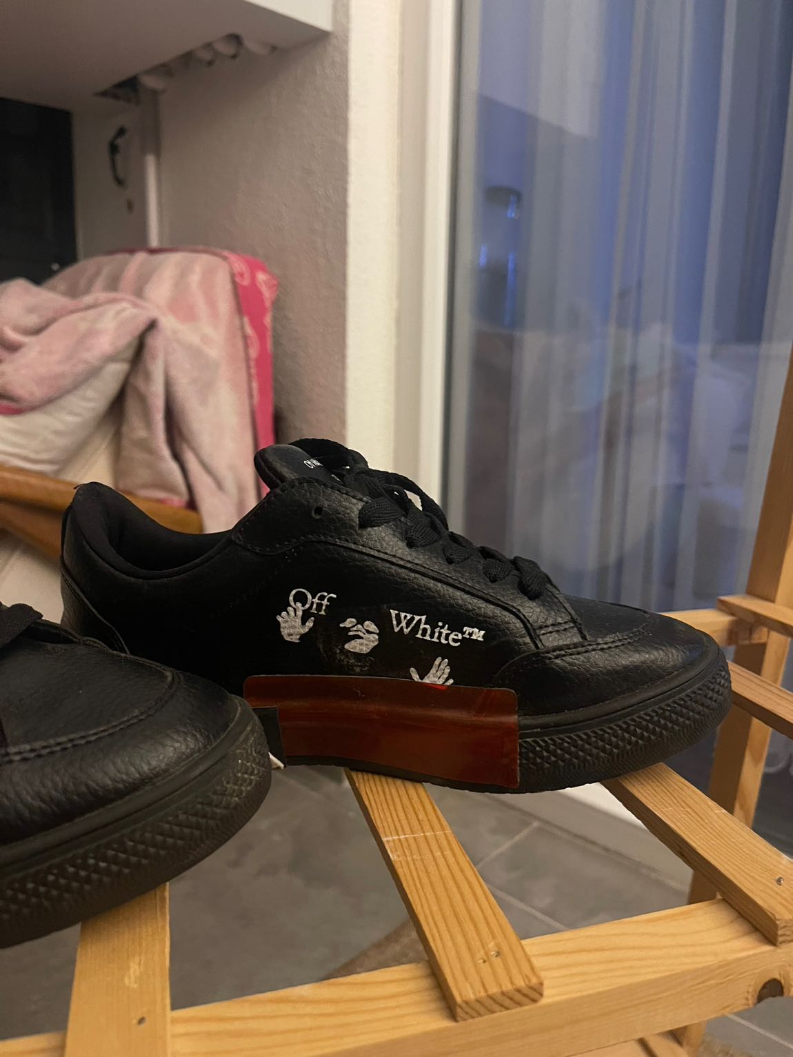 Off White Siyah Sneaker — görsel 2/5