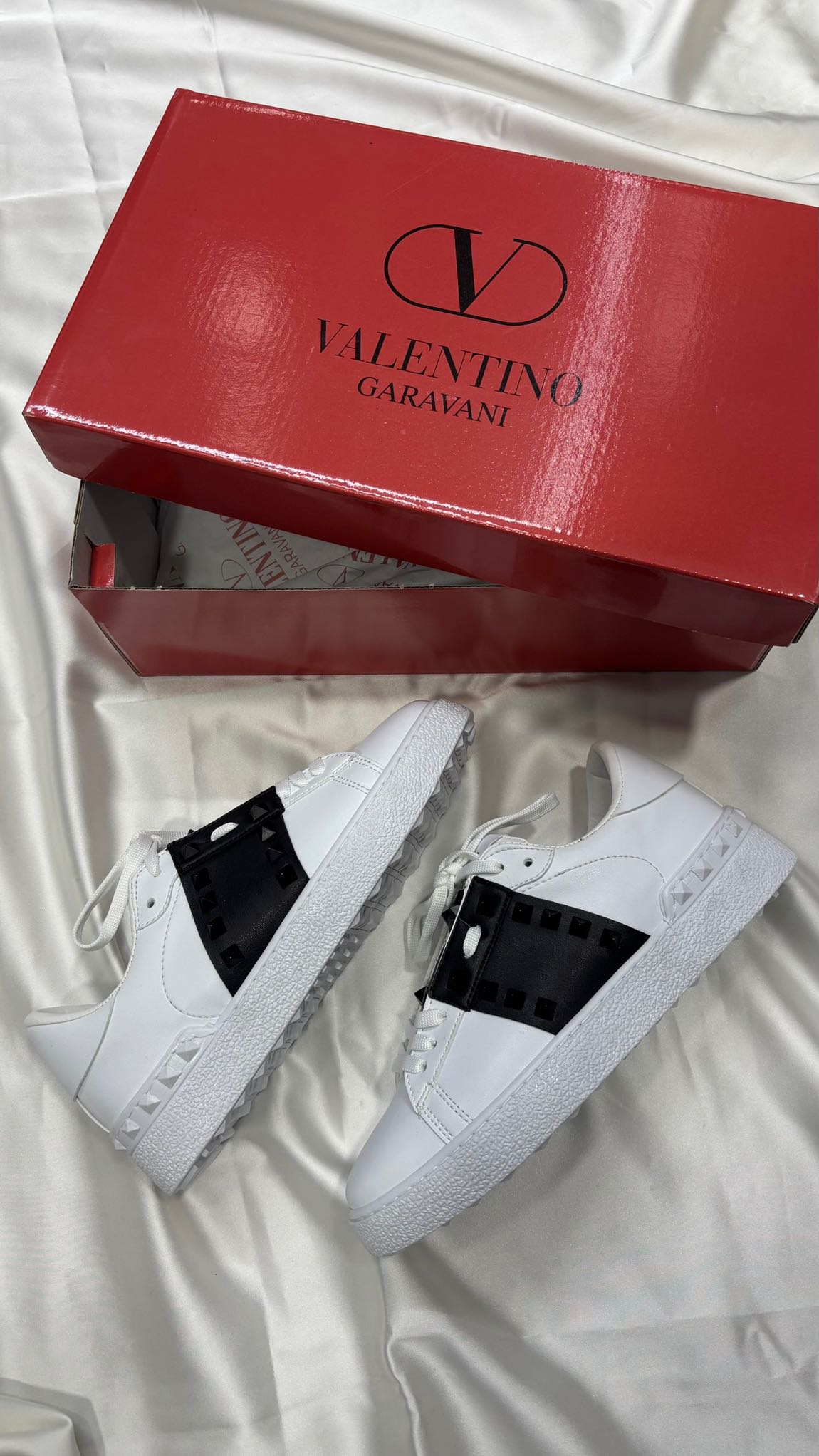 Valentino Beyaz Sneaker — görsel 2/2