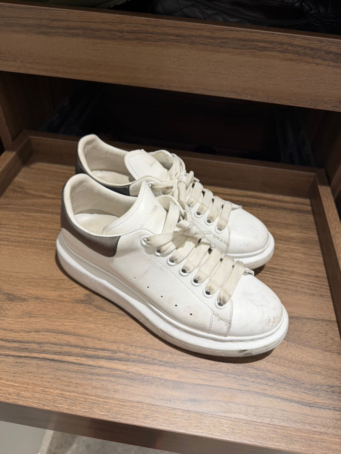 Alexander McQueen Beyaz Sneaker — görsel 2/4