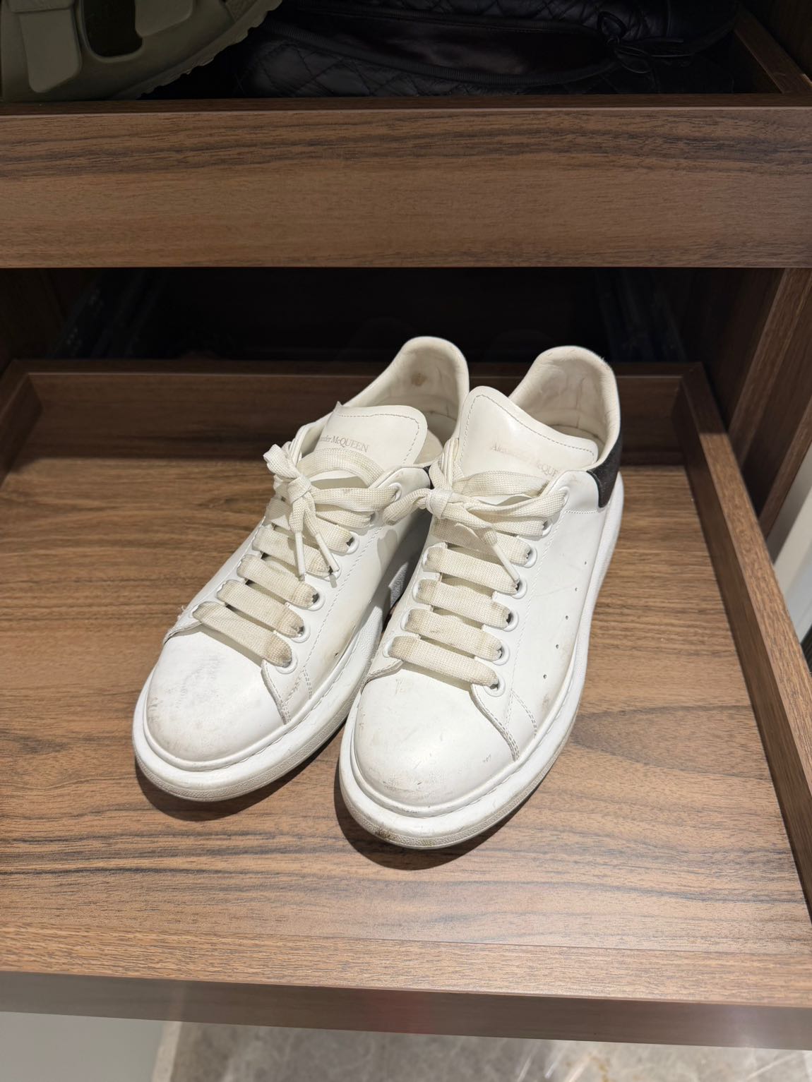 Alexander McQueen Beyaz Sneaker — görsel 3/4