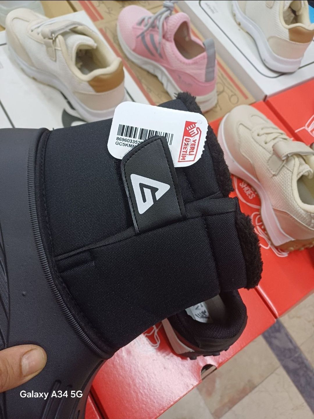 Adidas Siyah Bot 41 42 numara — görsel 4/8