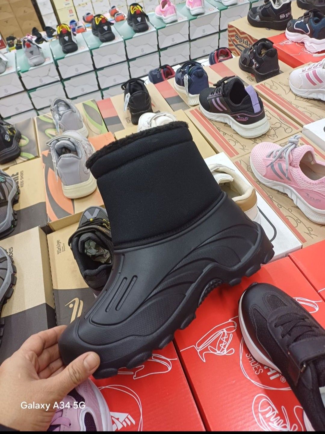 Adidas Siyah Bot 41 42 numara — görsel 3/8