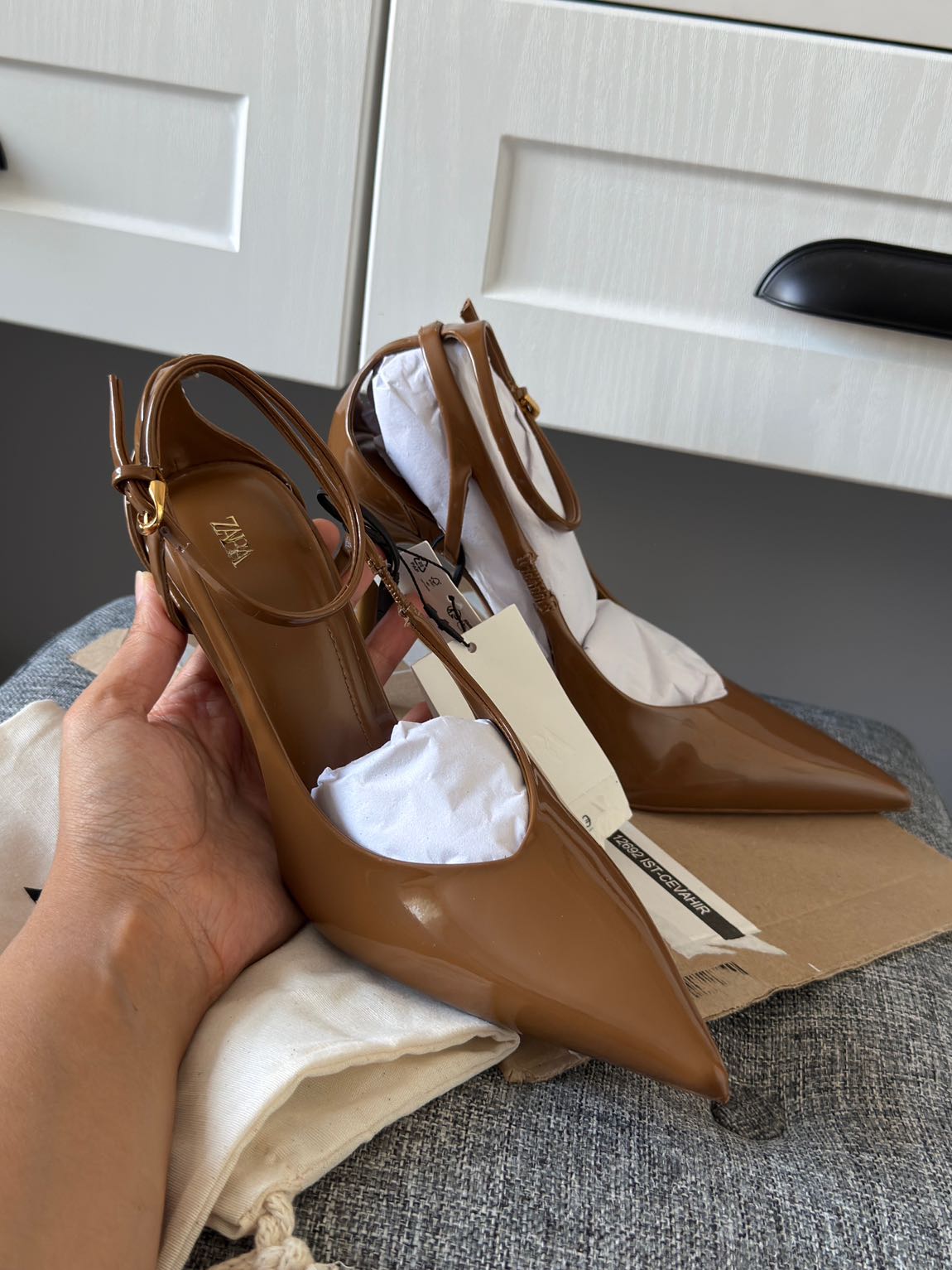 Zara Kahverengi Stiletto Ayakkabı — görsel 20/20