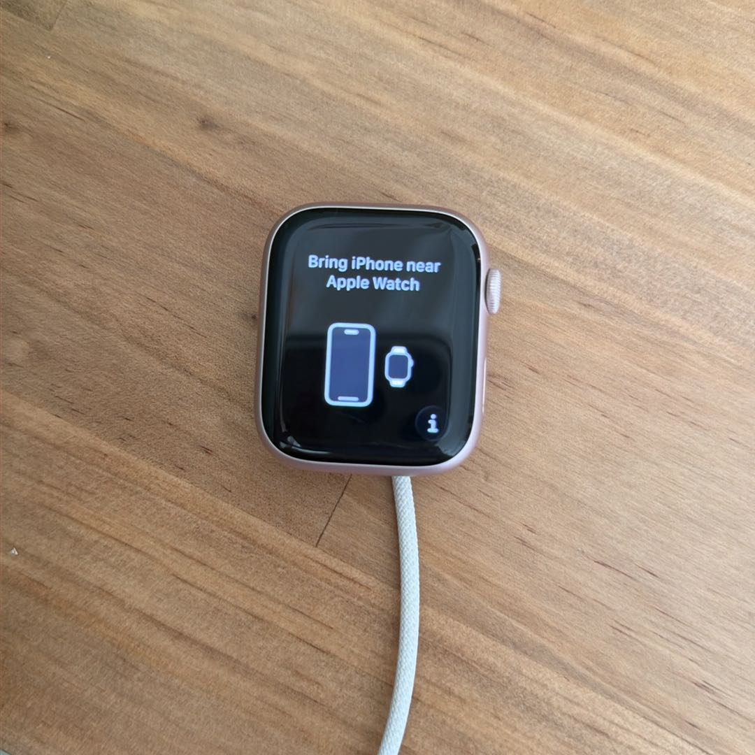 Pembe Apple Watch 9 — görsel 2/11