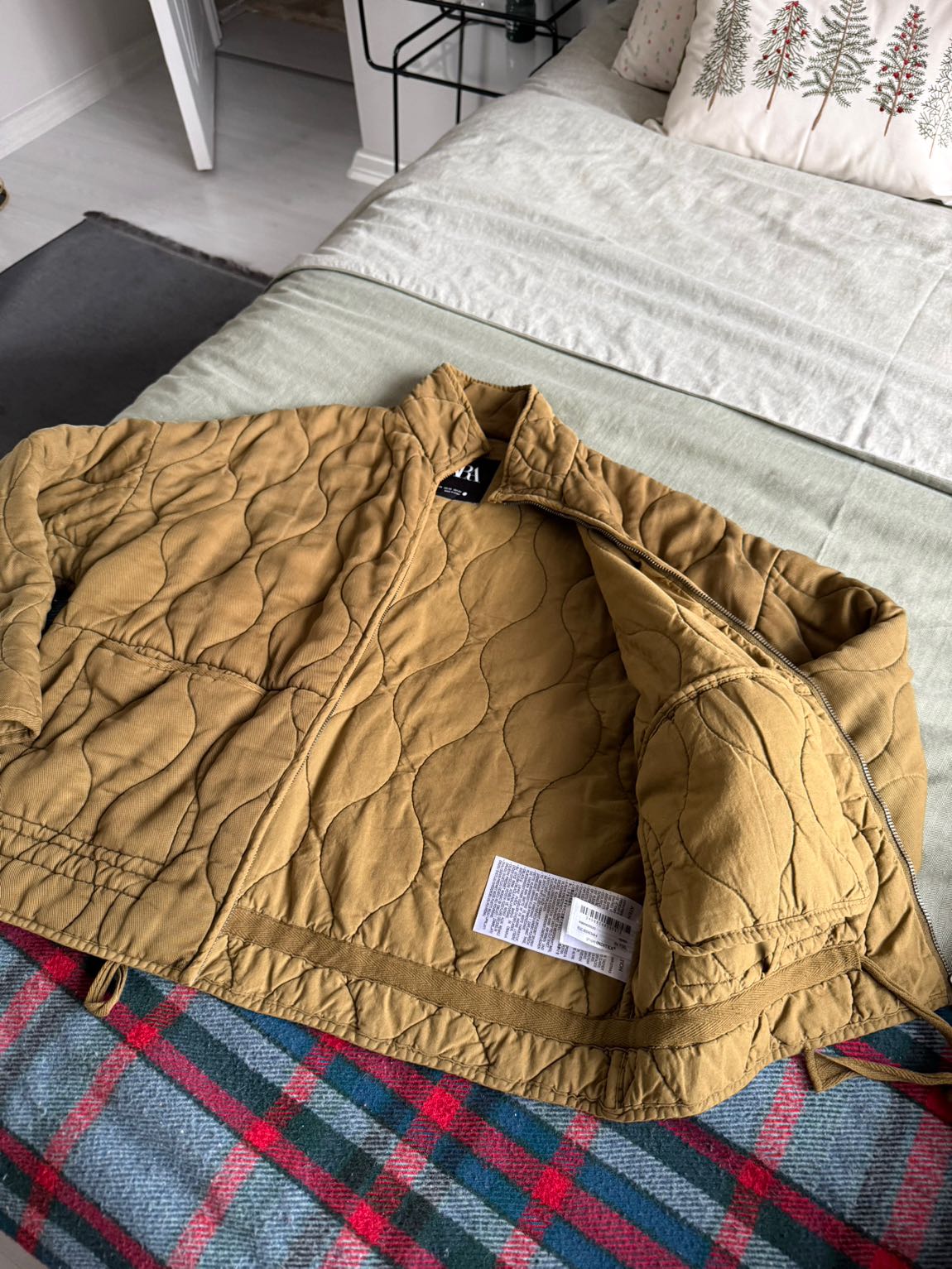 Zara Kapitone Ceket — görsel 3/15