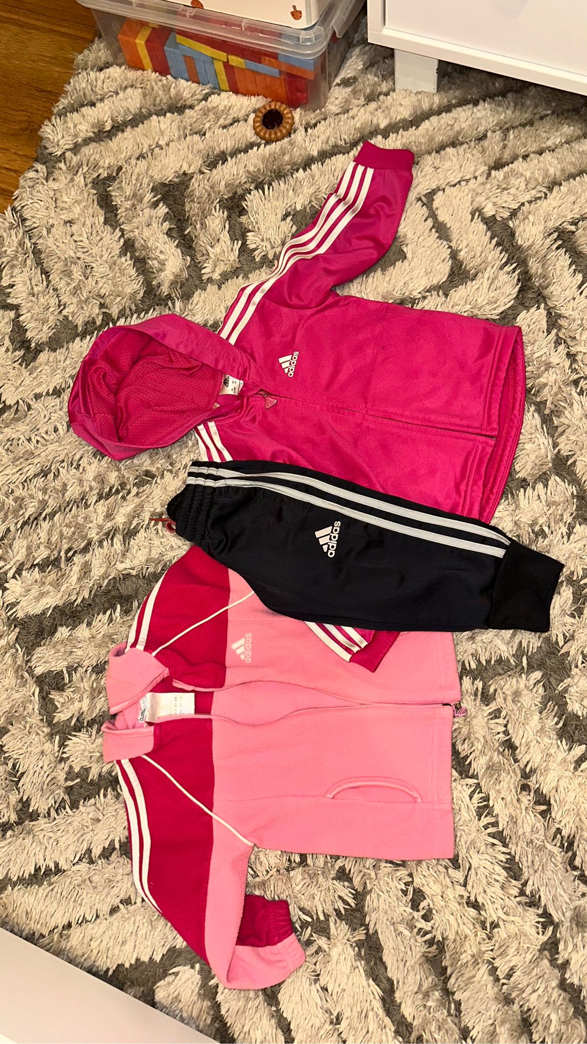 Adidas Çocuk Eşofman Takımı — görsel 2/15