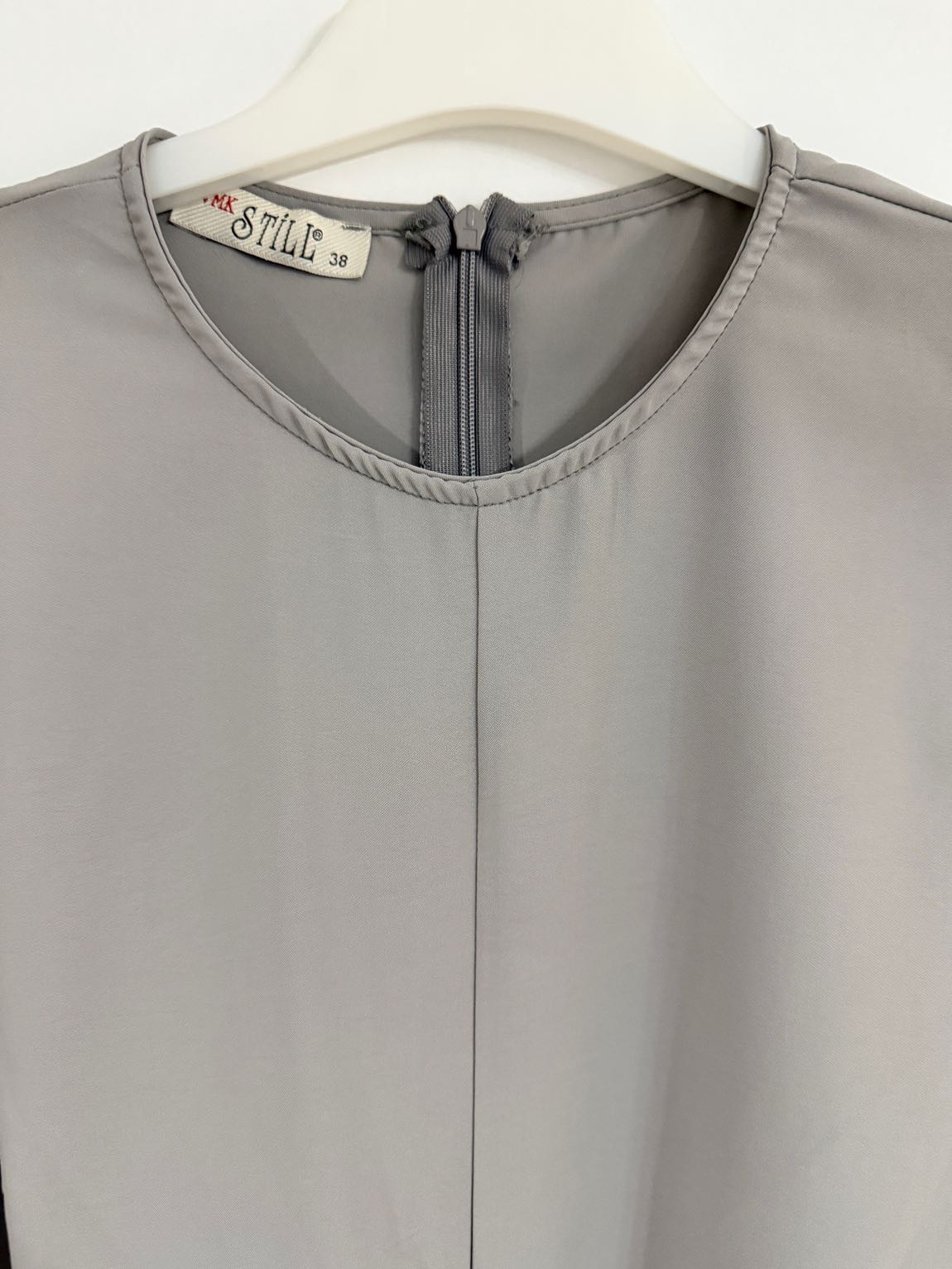 Gri Peplum Detaylı Bluz — görsel 4/4