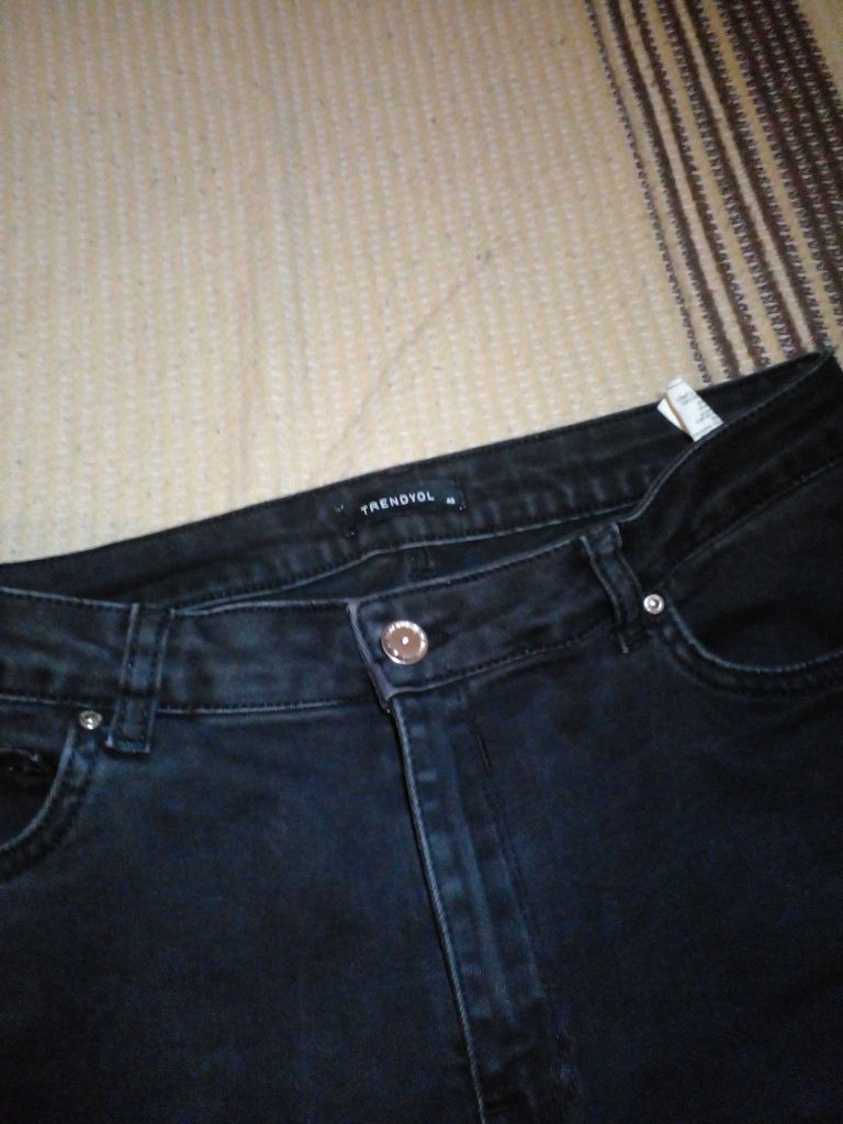 Siyah Jeans Pantolon — görsel 3/4