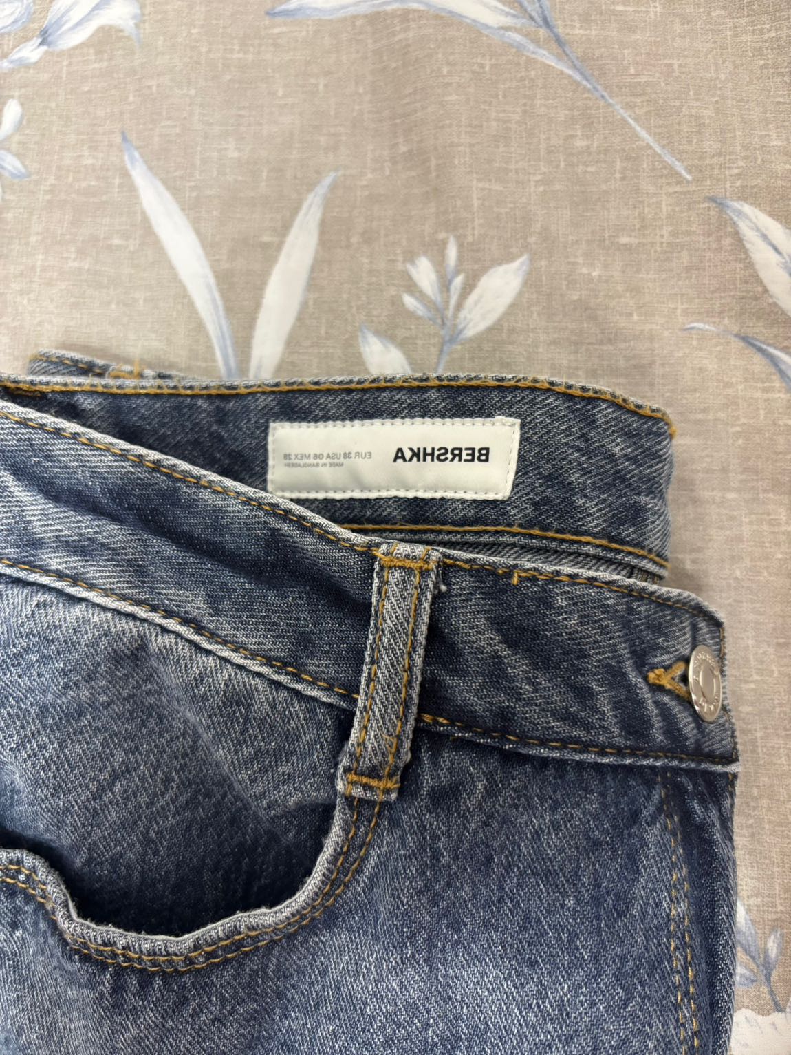 Bershka Geniş Paça Kot Pantolon — görsel 7/7