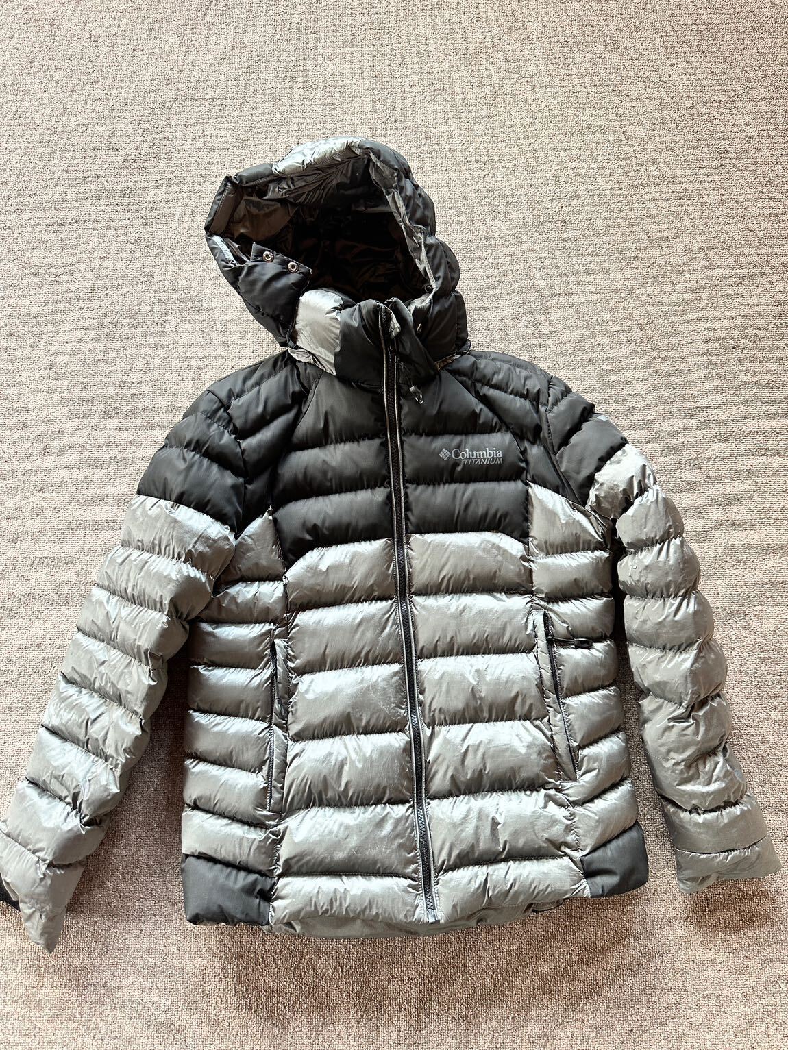 Columbia Kapüşonlu Mont — görsel 2/7