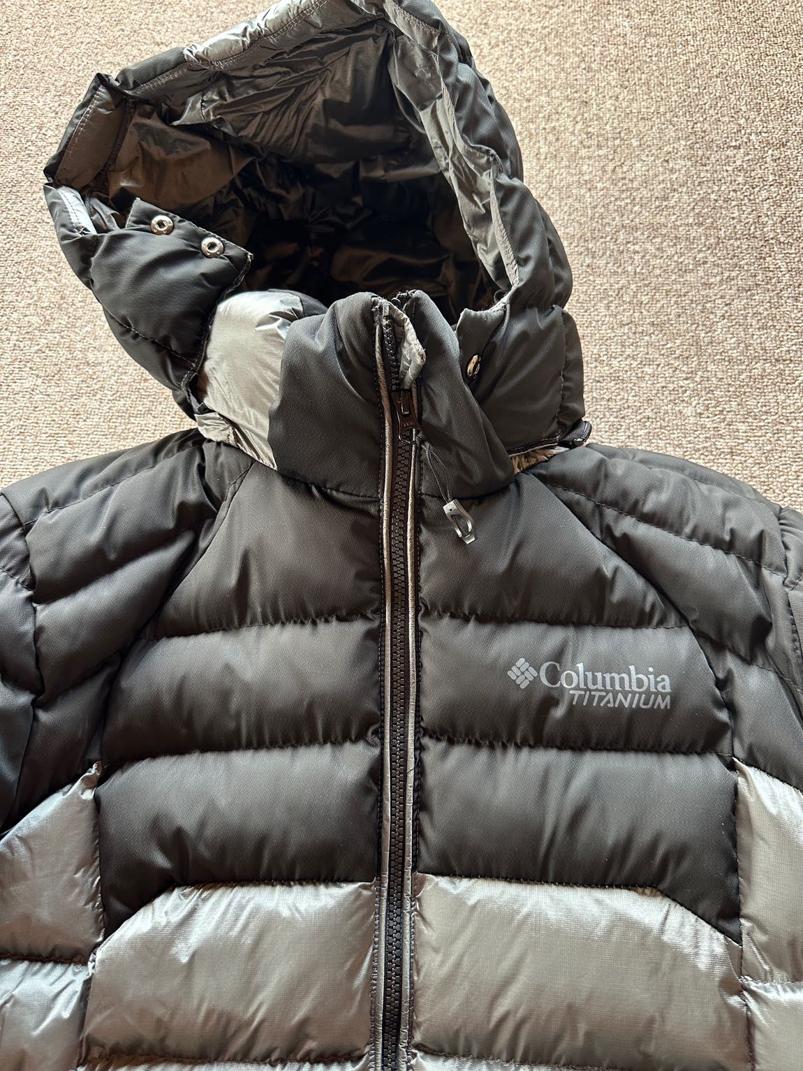 Columbia Kapüşonlu Mont — görsel 3/7