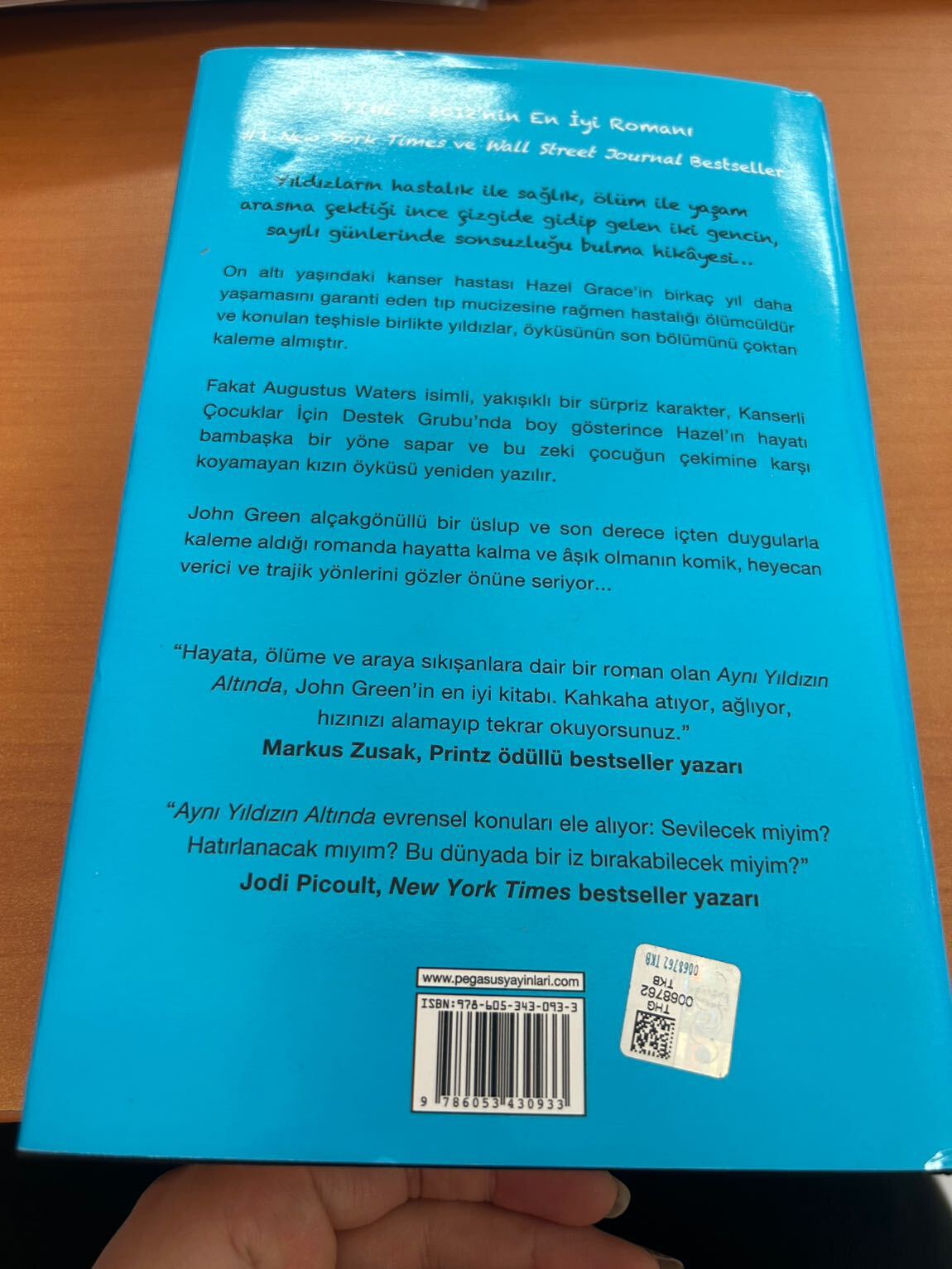 Aynı Yıldızın Altında Kitabı — görsel 2/3