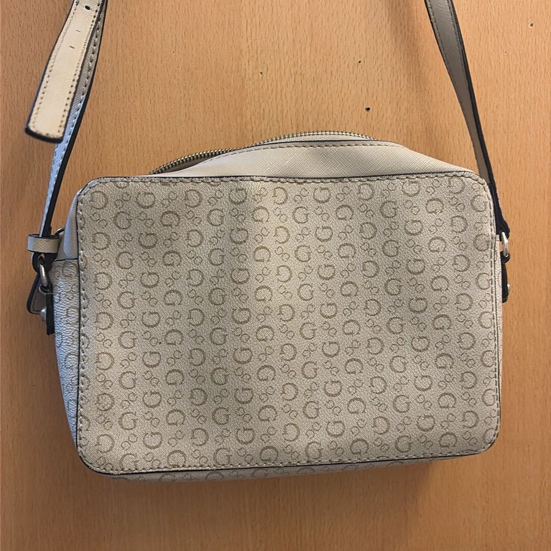 Guess çanta — görsel 7/8