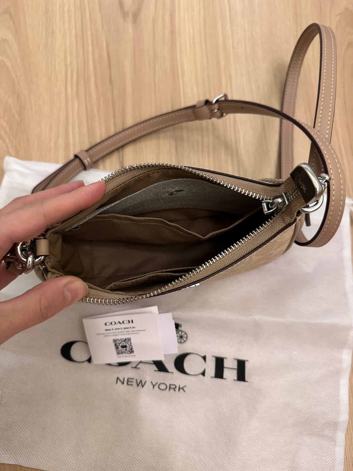 Coach Teri Signature Canvas Omuz Çantası — görsel 3/4