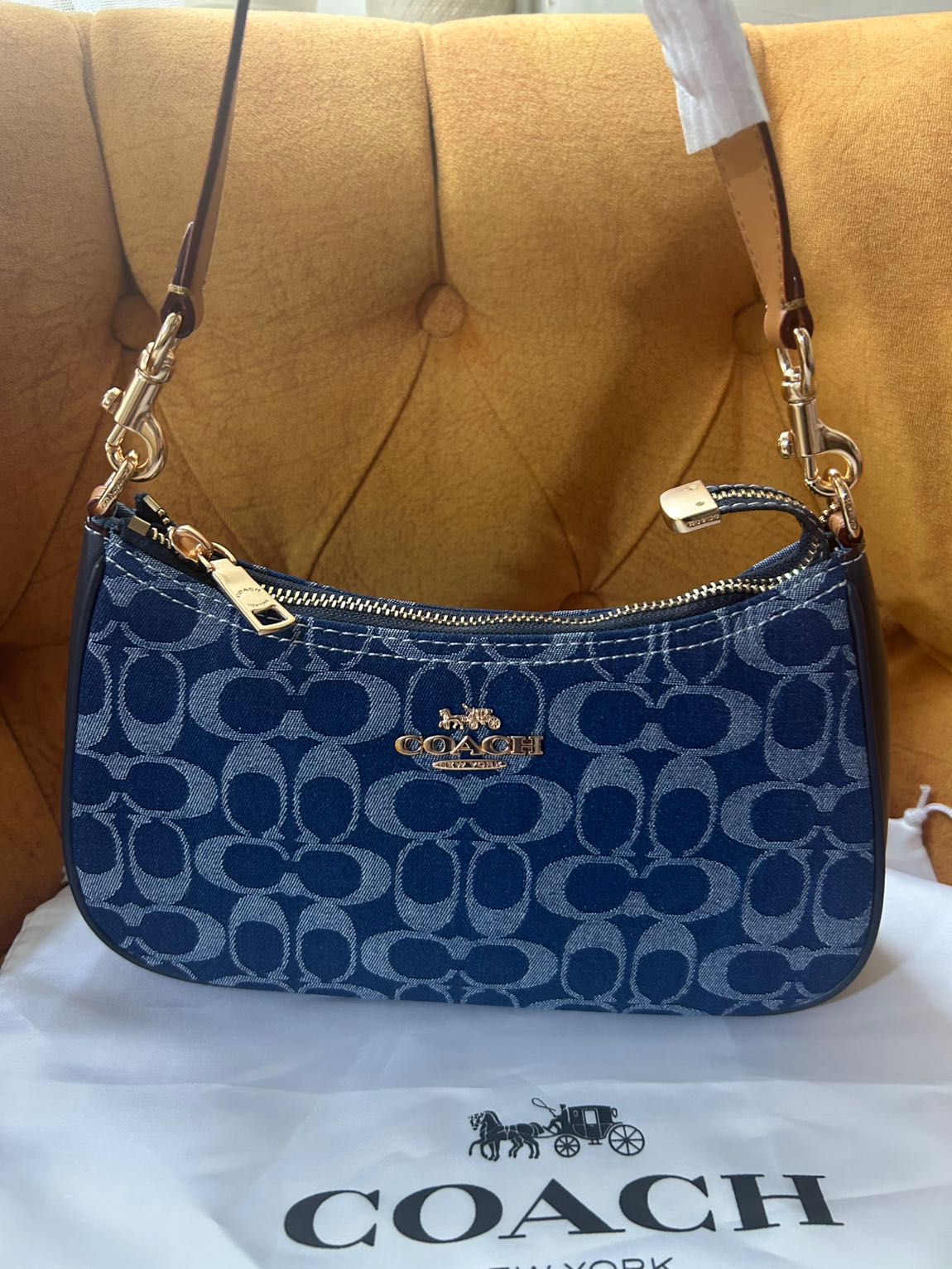 COACH Teri Shoulder Bag Denim — görsel 7/20