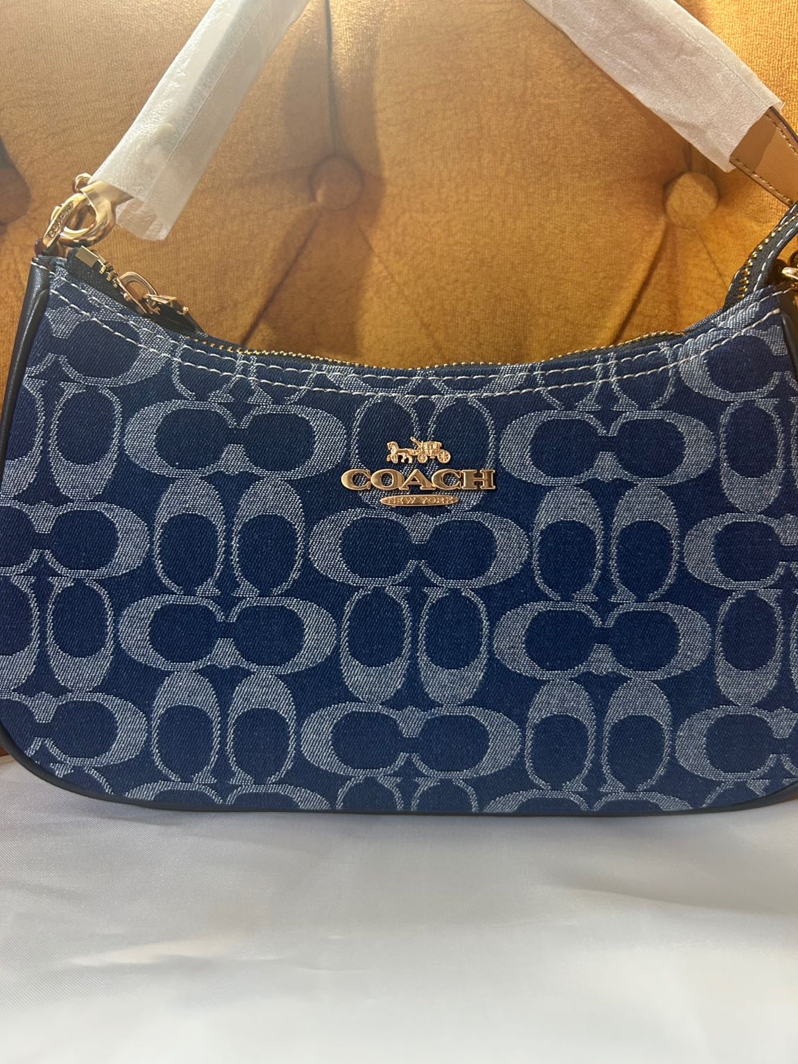 COACH Teri Shoulder Bag Denim — görsel 4/20
