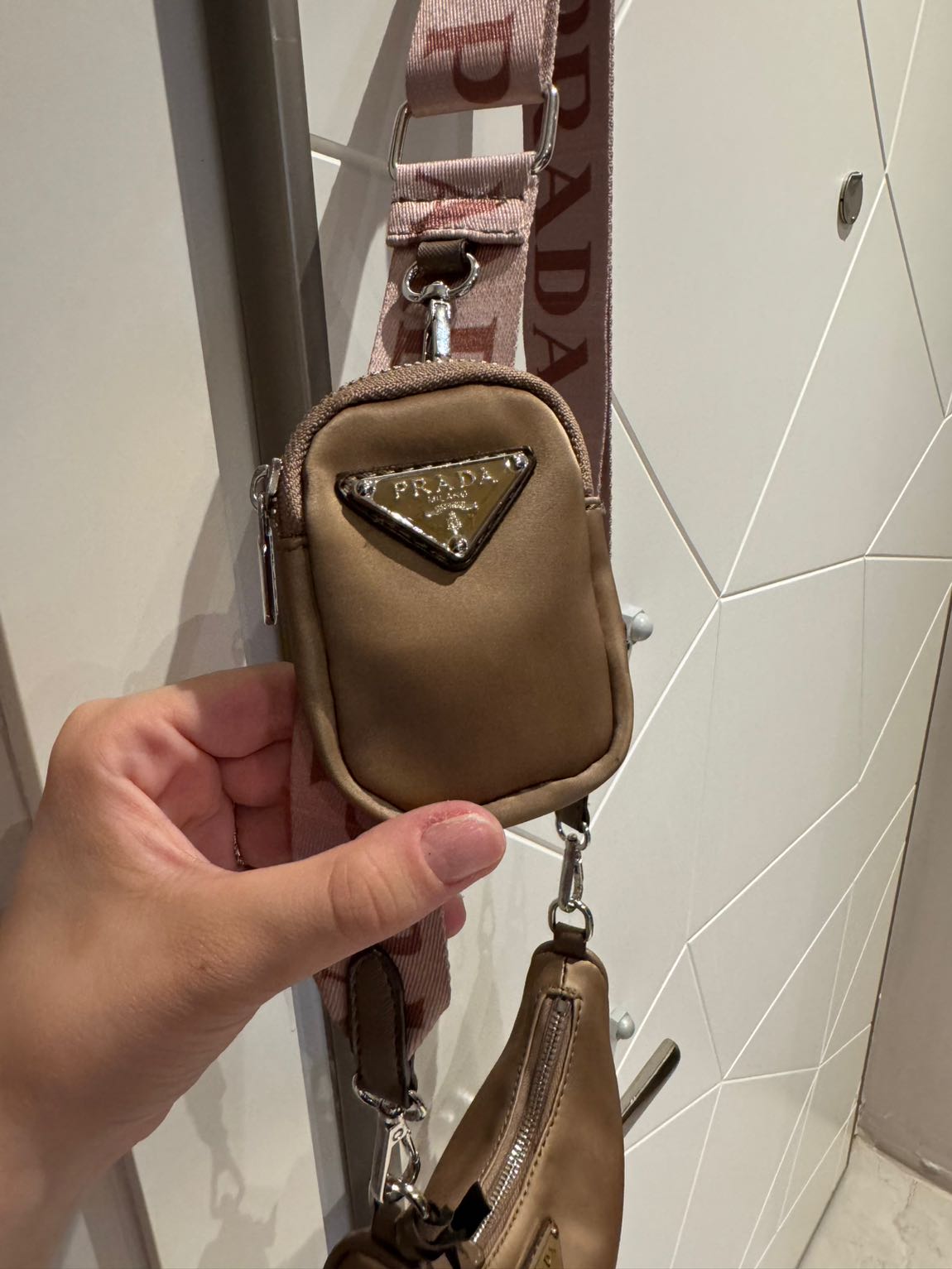 Prada Vizon Omuz Çantası — görsel 2/6