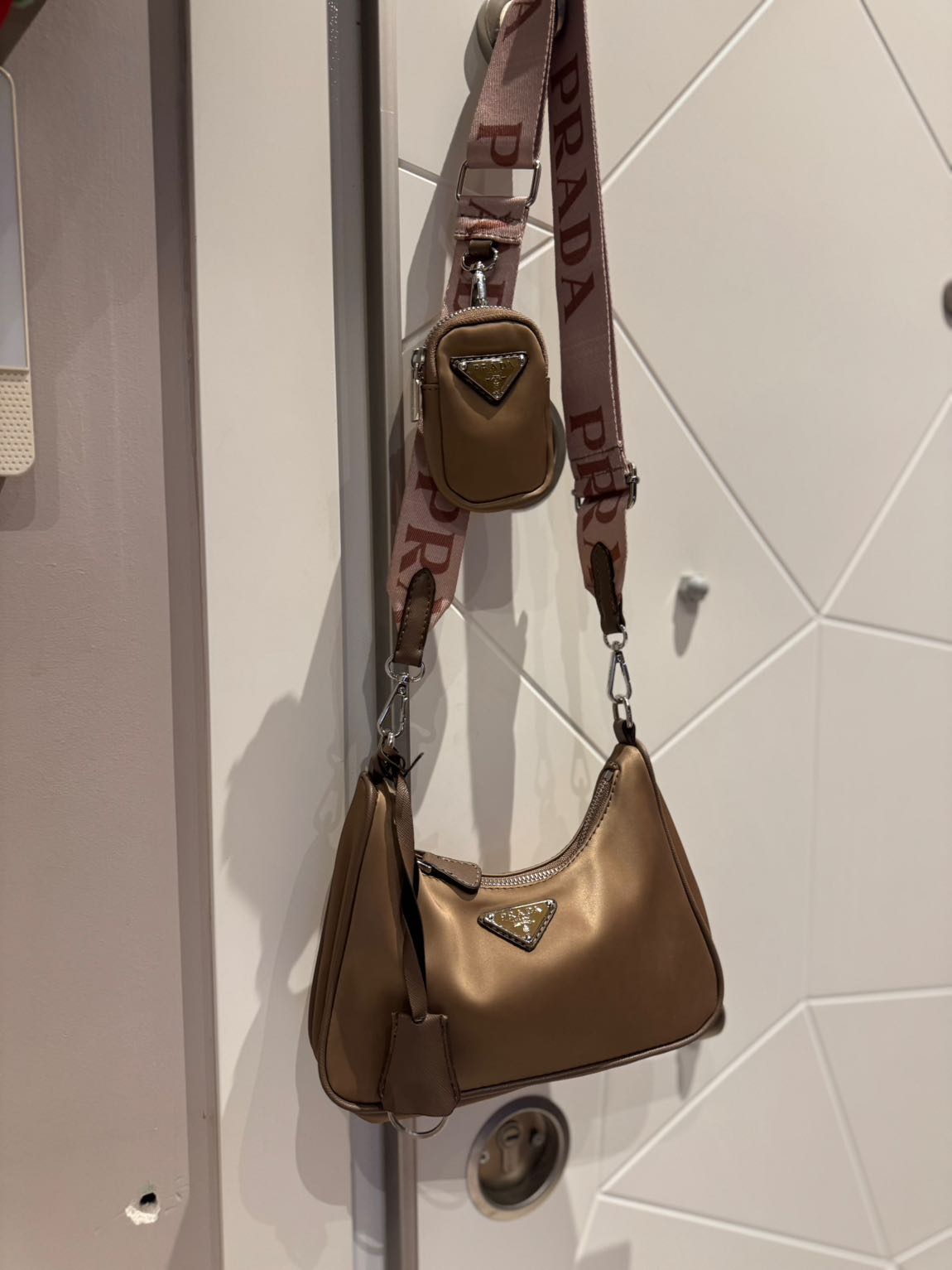 Prada Vizon Omuz Çantası — görsel 4/6