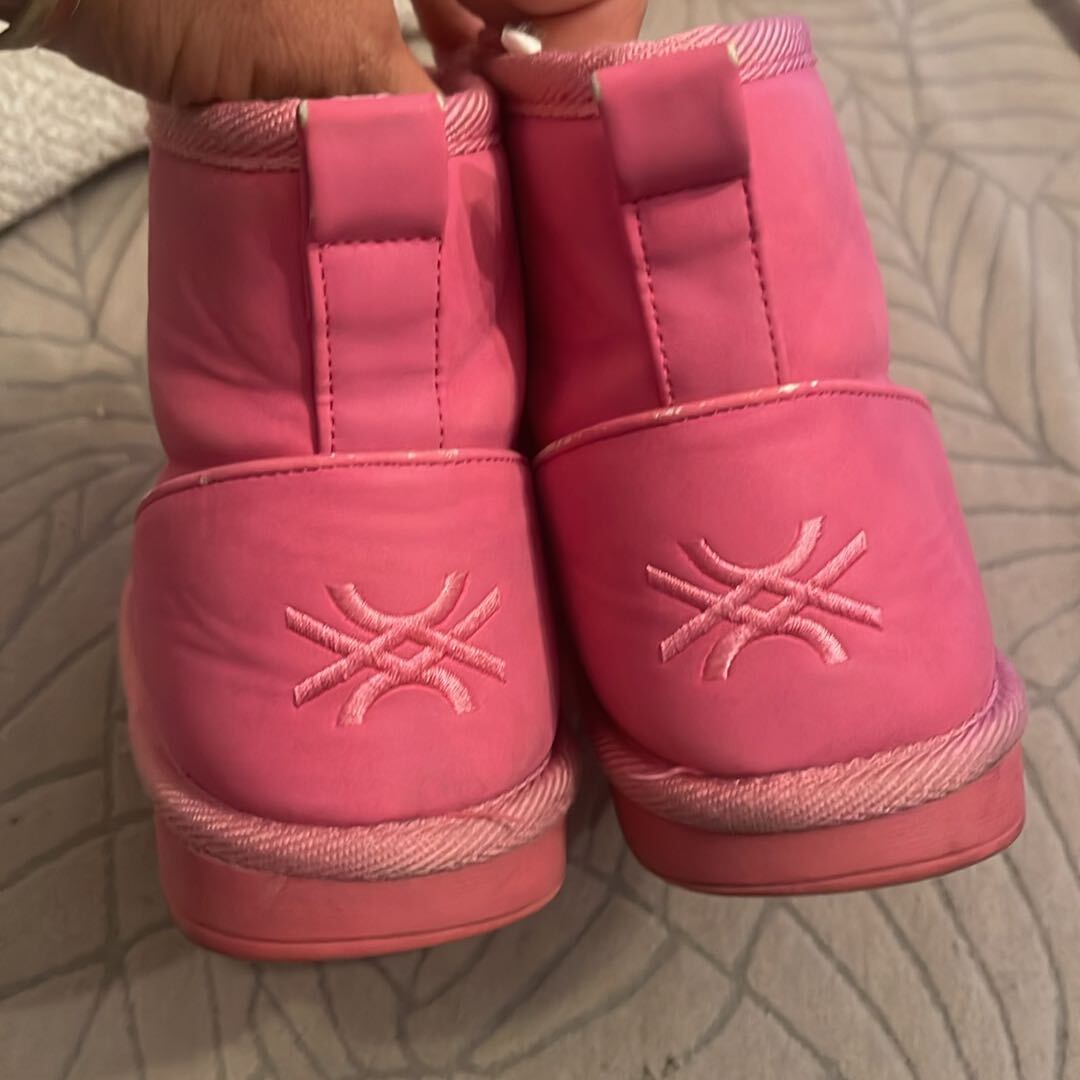 Benetton marka Pembe Bot (ugg) — görsel 4/16