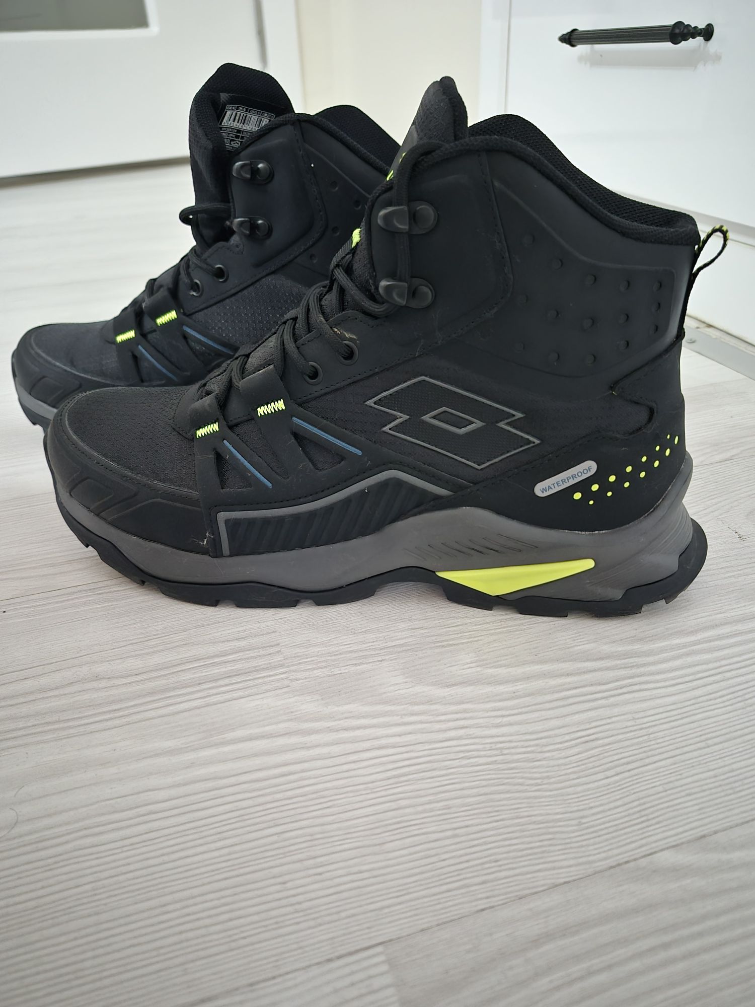 Lotto OSCAR HIGH WP3PR Siyah Outdoor Bot — görsel 4/9