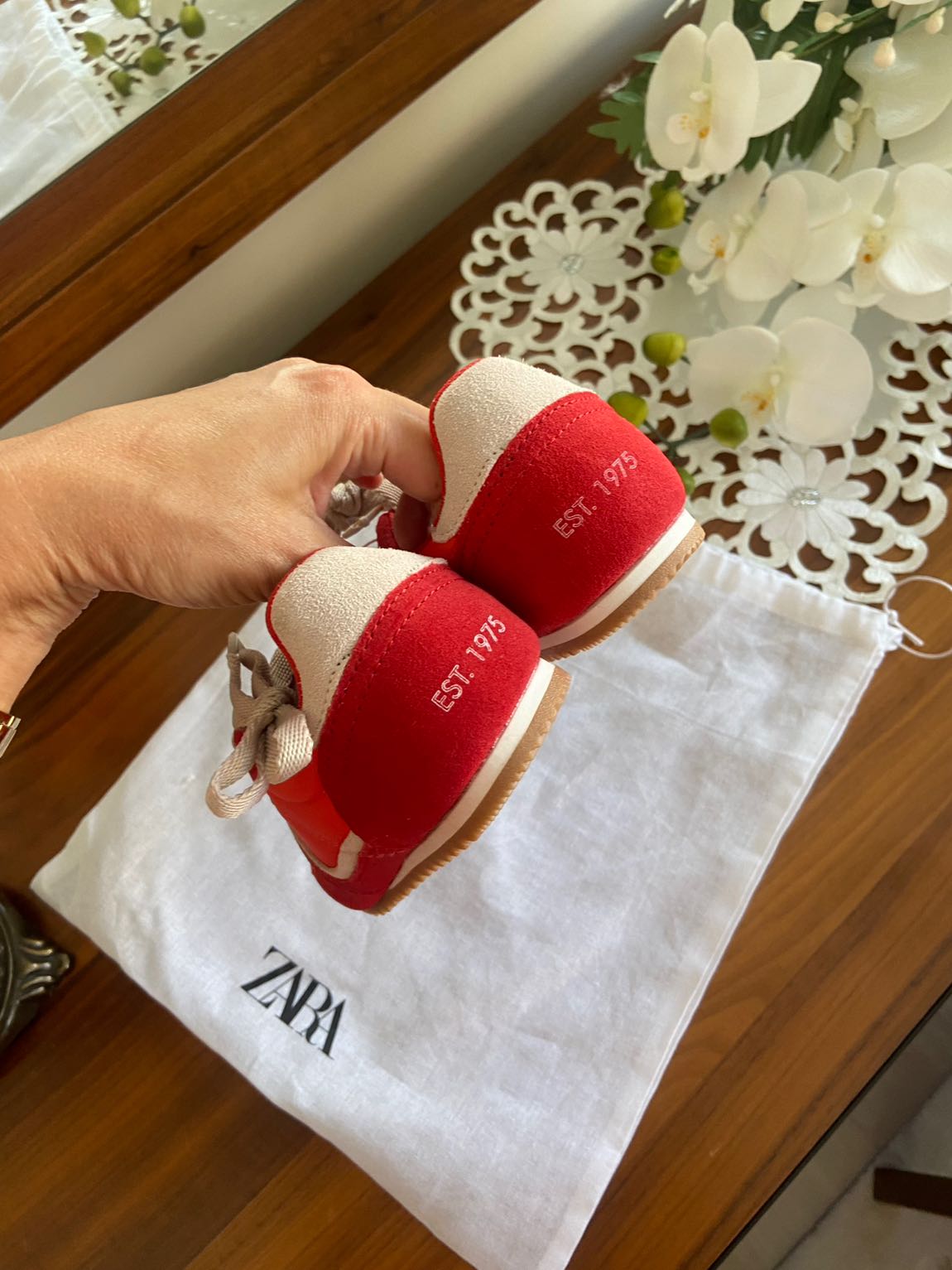 Zara Kırmızı %100 Deri Sneaker — görsel 4/8