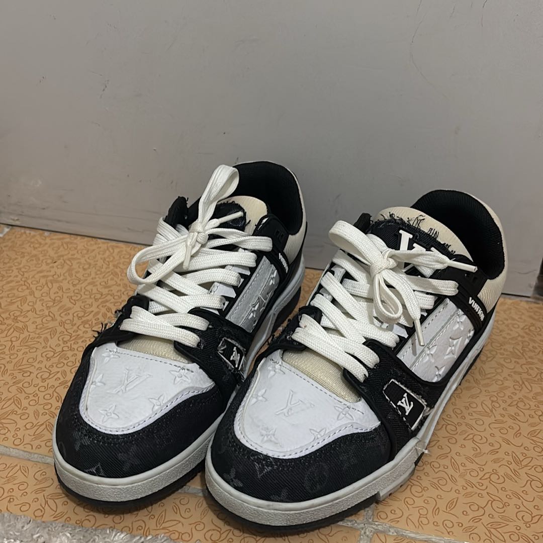 Louis Vuitton Sneaker (İTHAL) — görsel 2/3