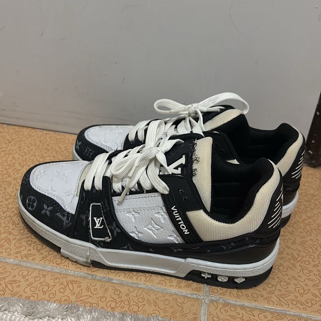 Louis Vuitton Sneaker (İTHAL) — görsel 3/3