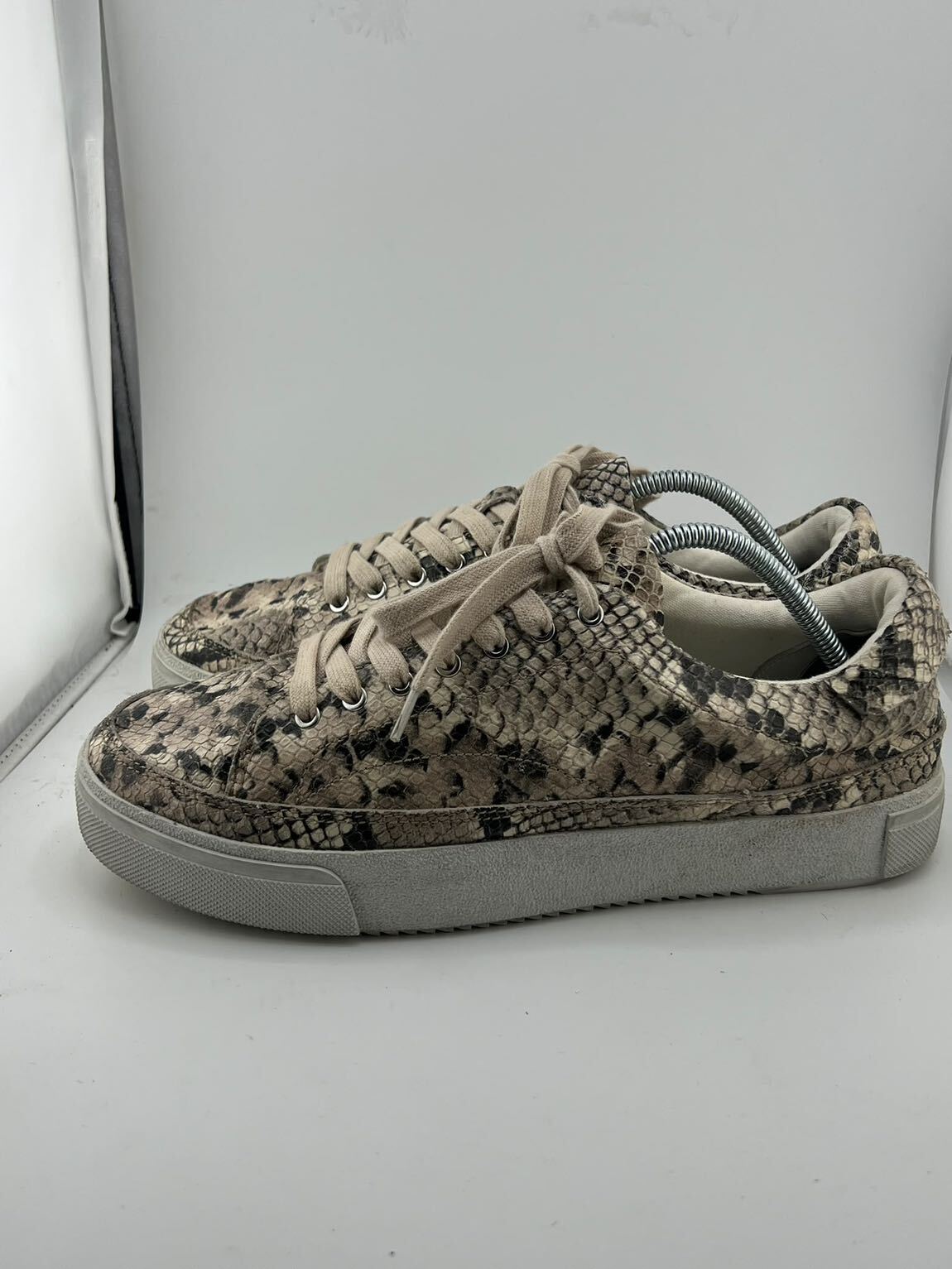 AllSaints Trish Snake Print Sneaker — görsel 3/6
