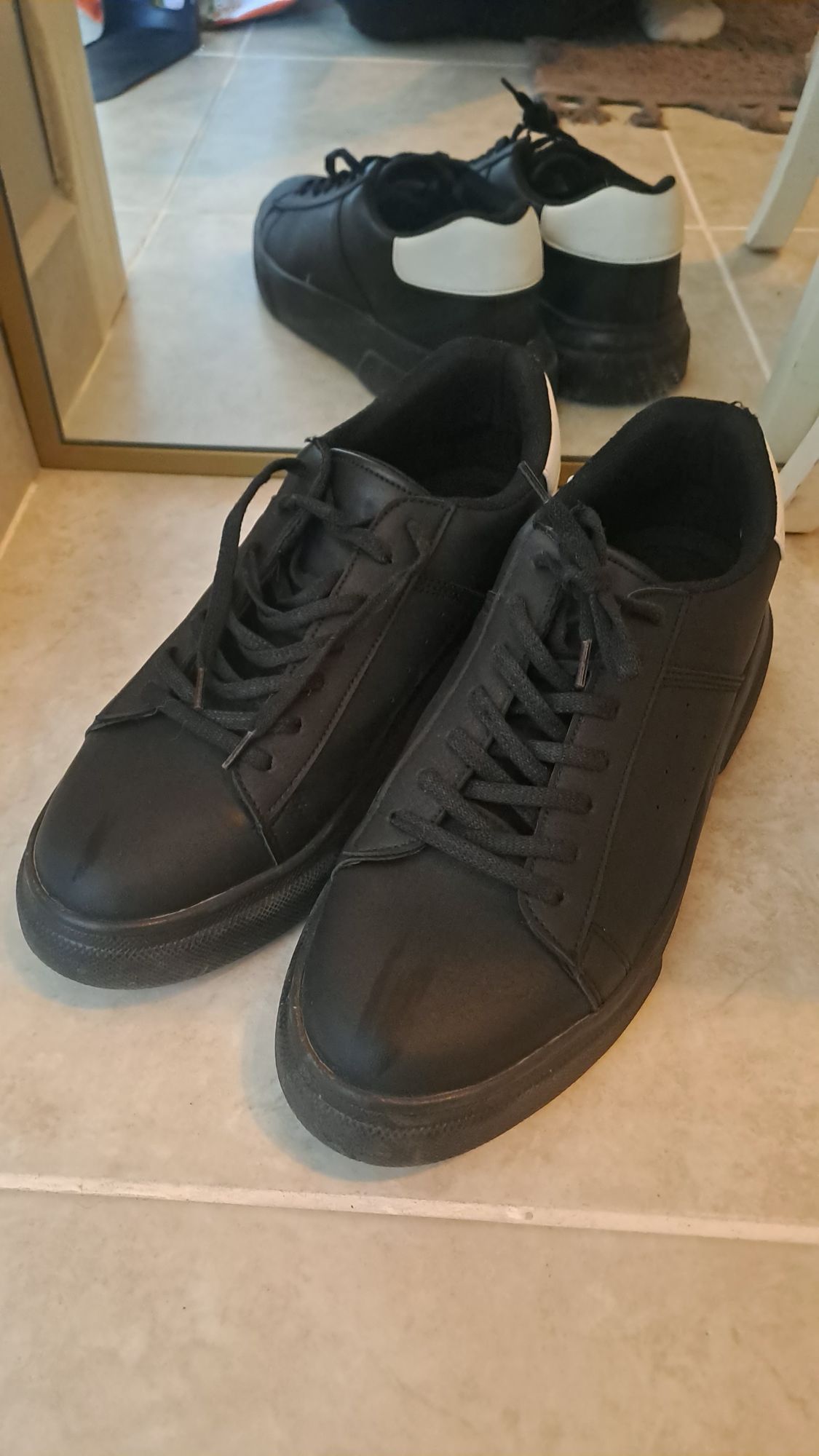 Siyah Sneaker Ayakkabı — görsel 4/4