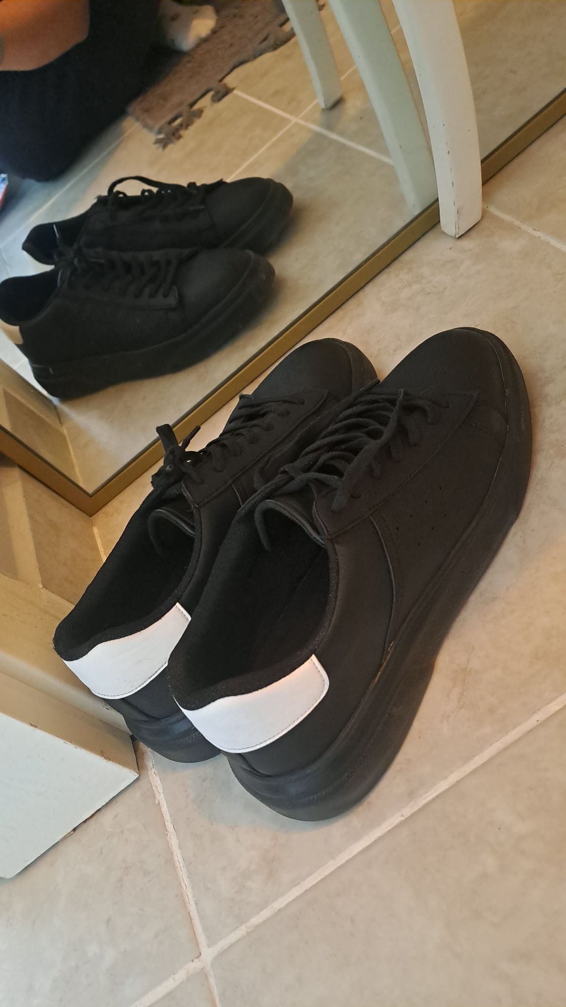 Siyah Sneaker Ayakkabı — görsel 3/4