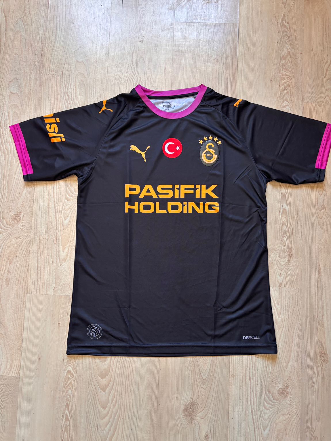 Galatasaray Yeni Sezon 2026 Siyah Forma — görsel 9/10