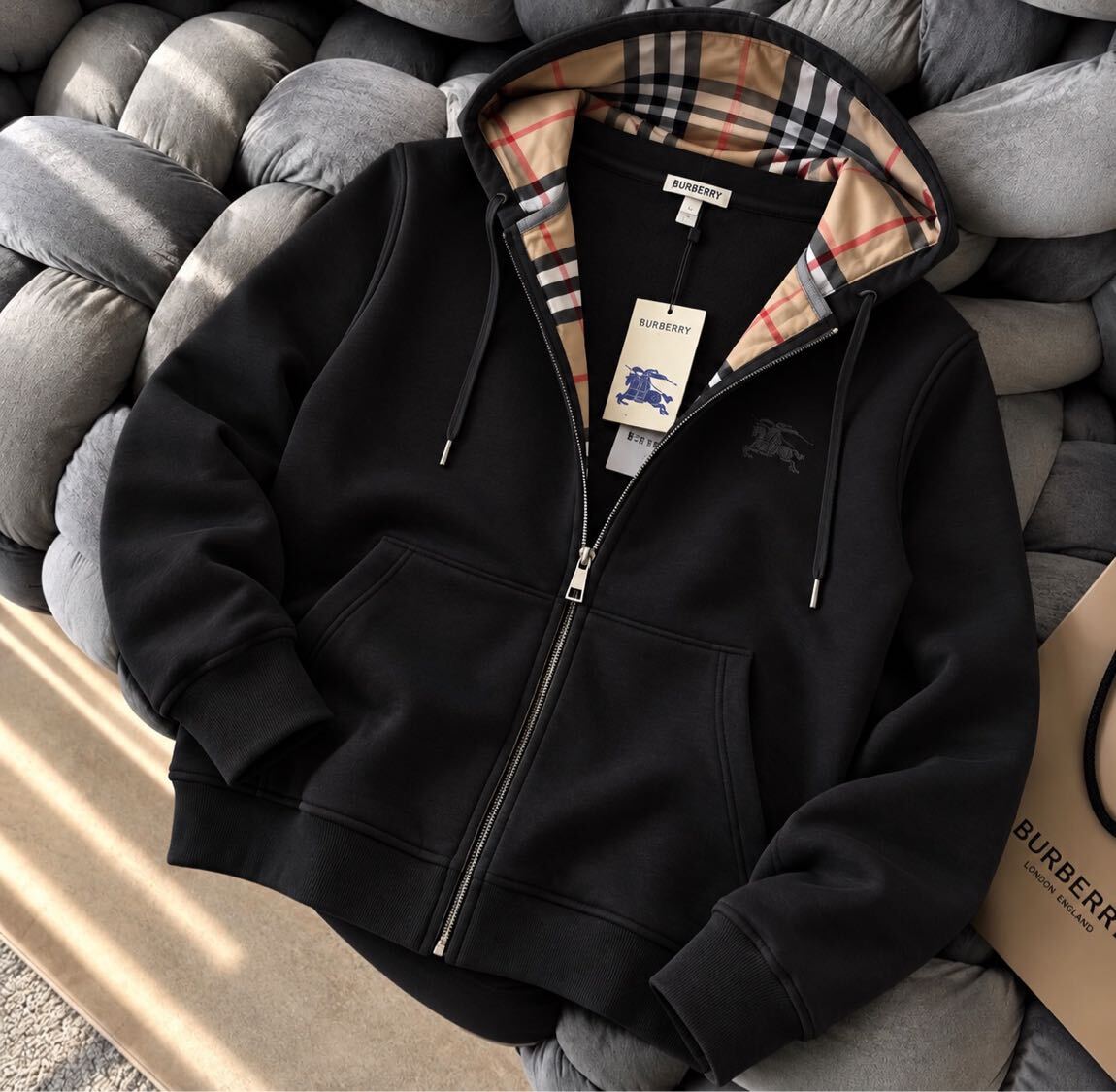 BURBERY PREMIUM HIRKA — görsel 2/2