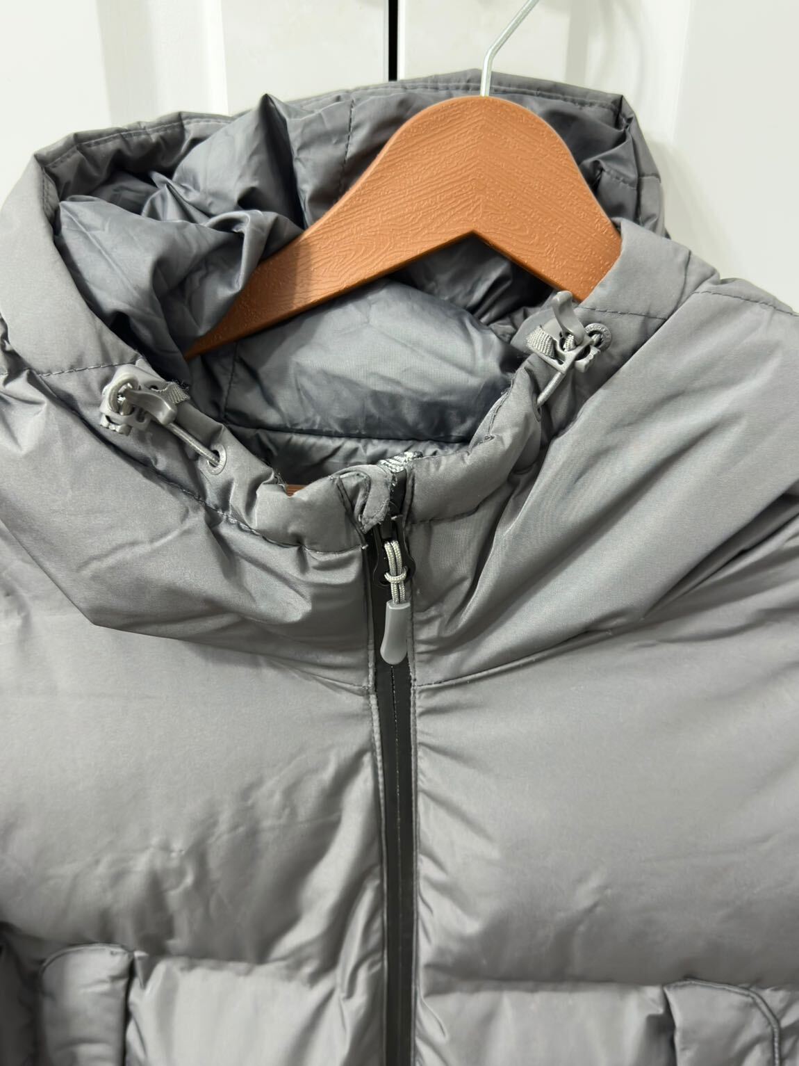 Pull&Bear Gri Kapüşonlu Mont — görsel 3/8