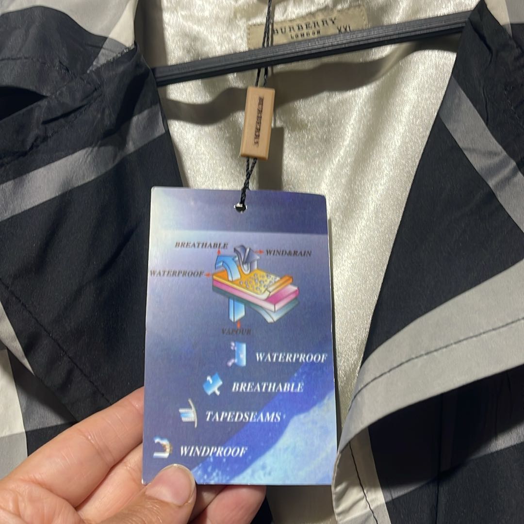Burberry Ekose Pardesü — görsel 6/9