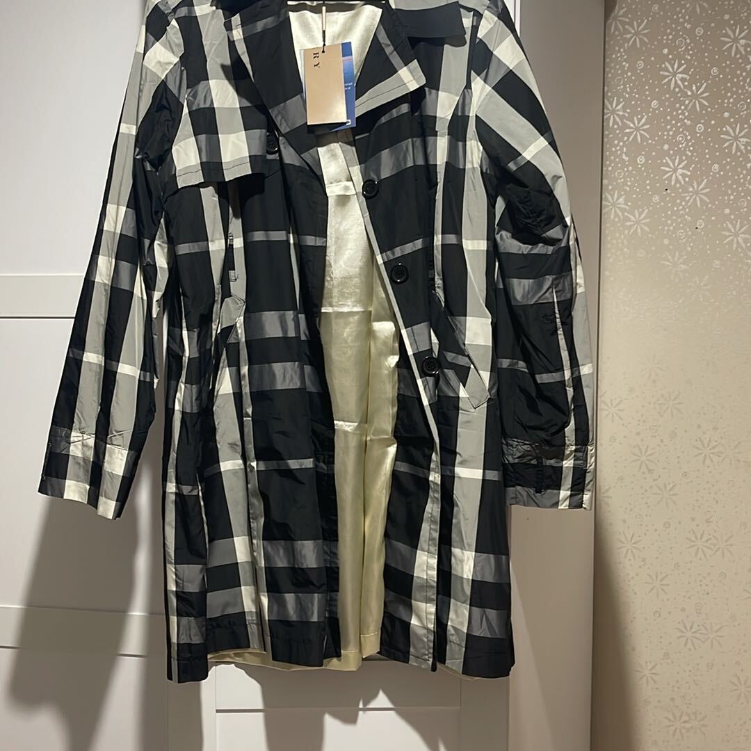 Burberry Ekose Pardesü — görsel 4/9