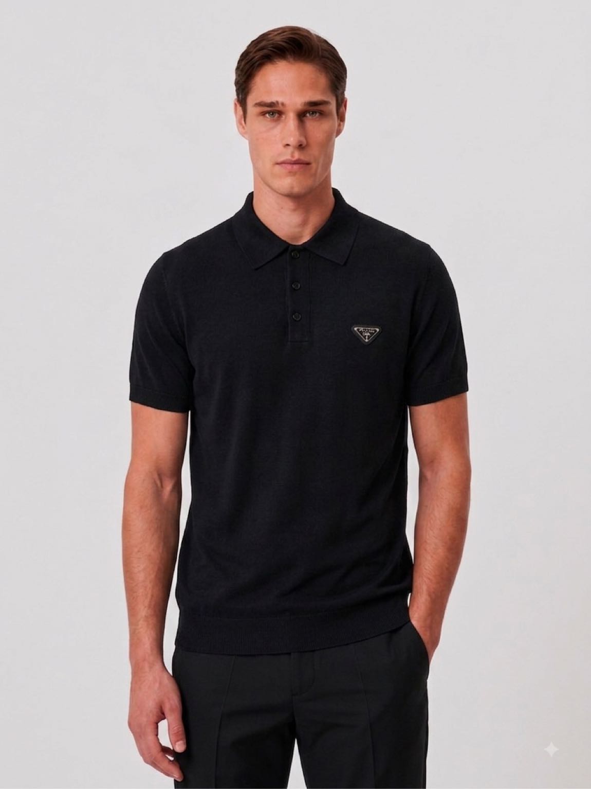 Prada Polo Yaka Siyah Tişört — görsel 3/5