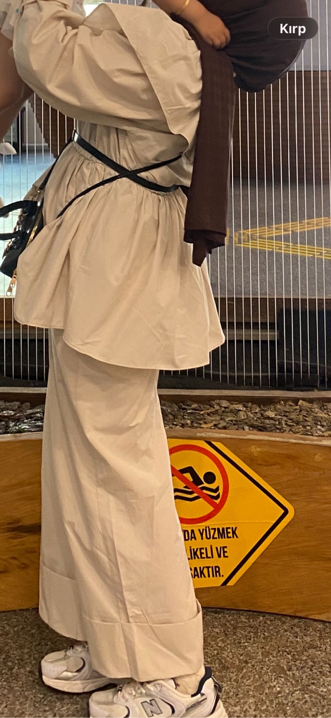 Bej geniş pantolon seti — görsel 2/2