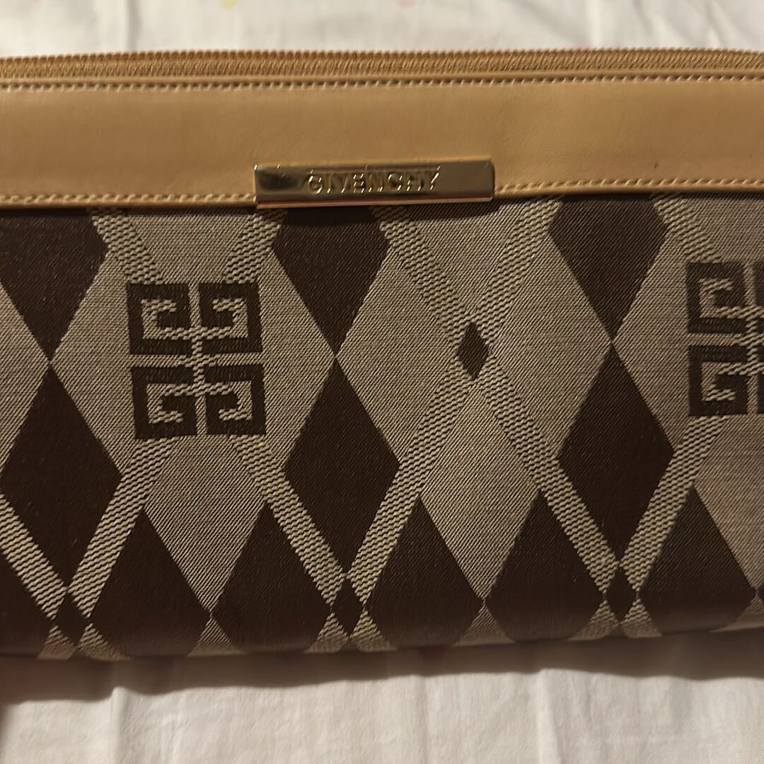 Givenchy Desenli Cüzdan — görsel 2/4
