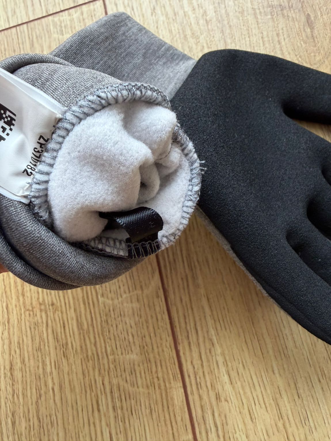 The North Face Eldiven — görsel 3/4