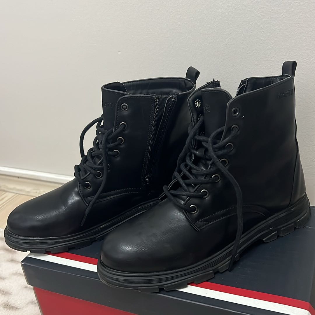 Siyah Postal Bot — görsel 2/6
