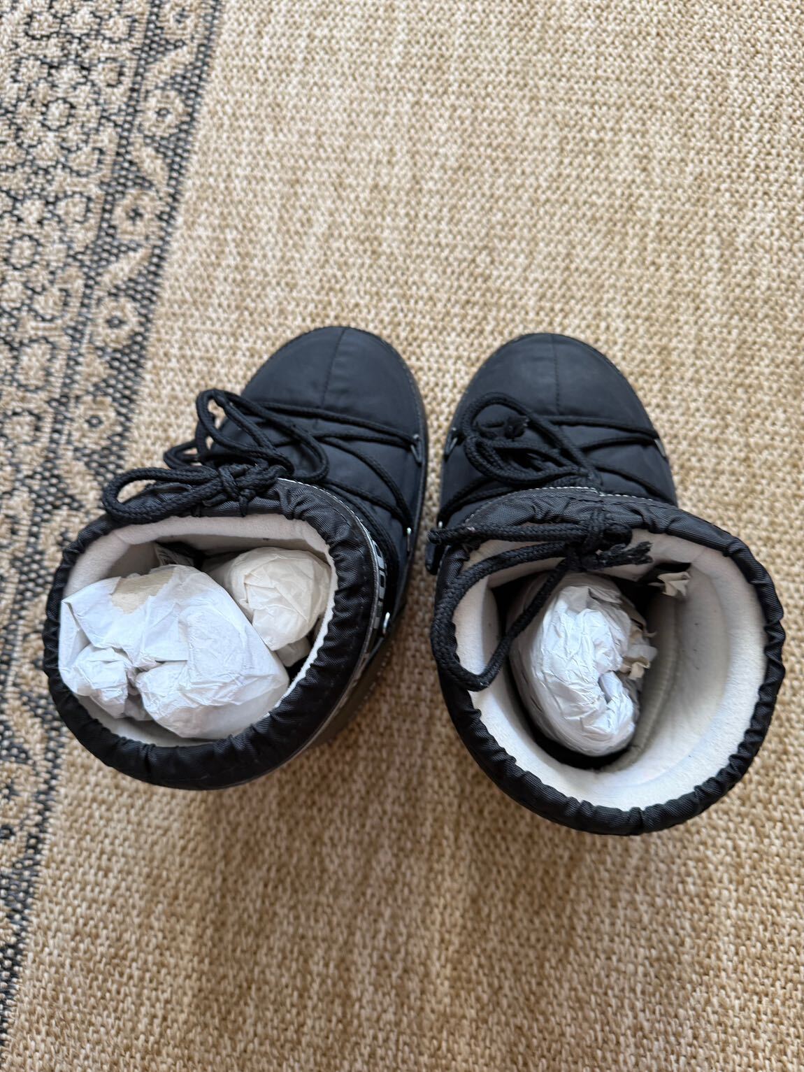 Moon Boot Siyah Kar Botu — görsel 3/18