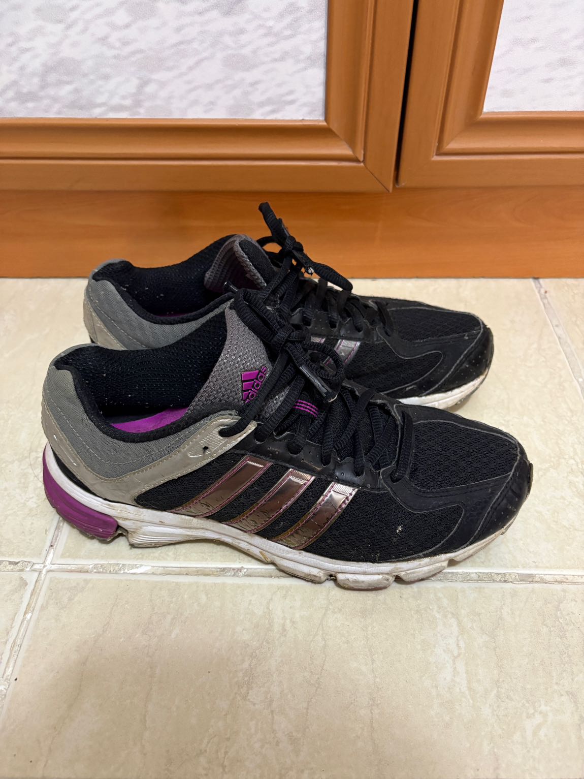 Adidas Siyah Koşu Ayakkabısı — görsel 3/4