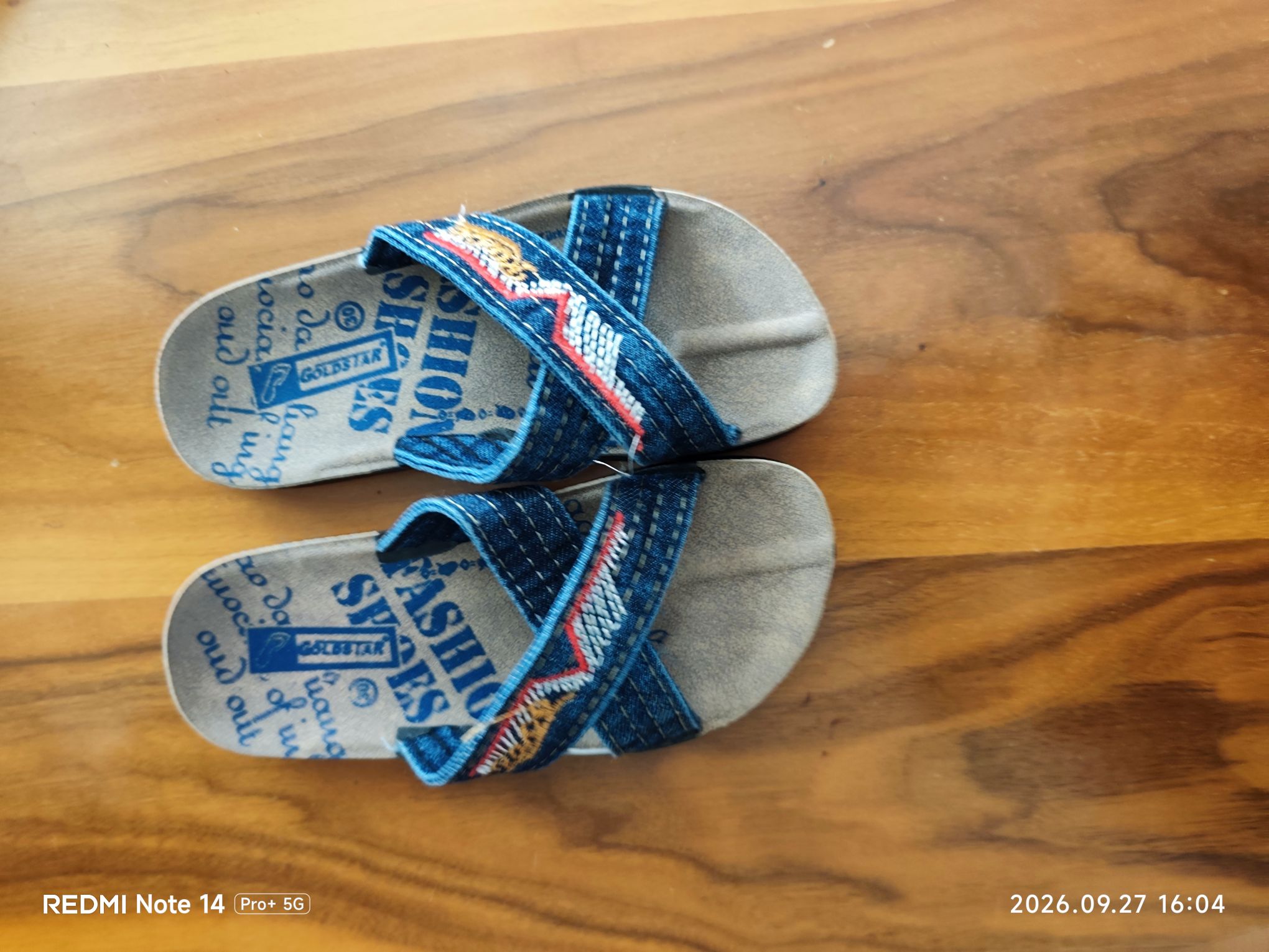 Kot desenli erkek çocuk sandalet 30 numr — görsel 4/5
