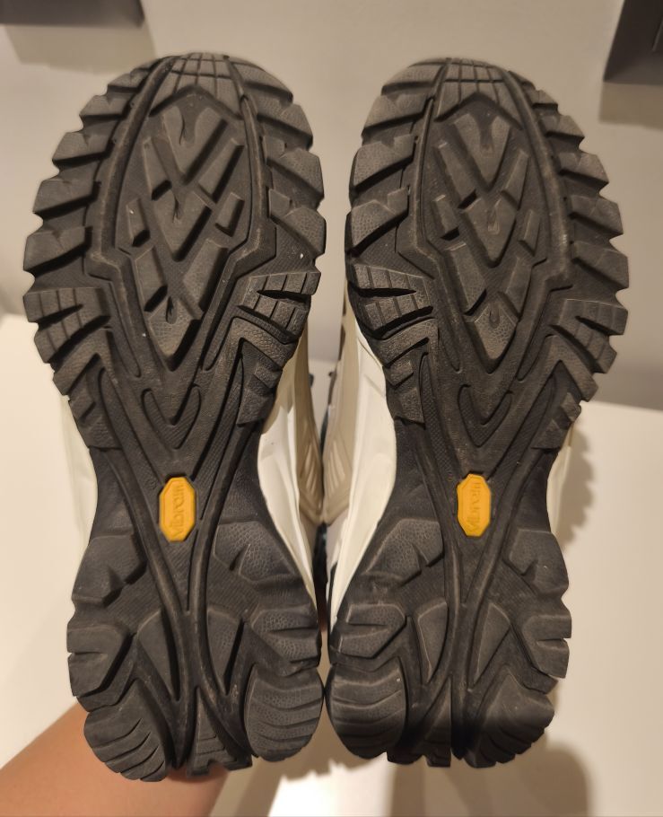 Oysho Outdoor Ayakkabı — görsel 3/3